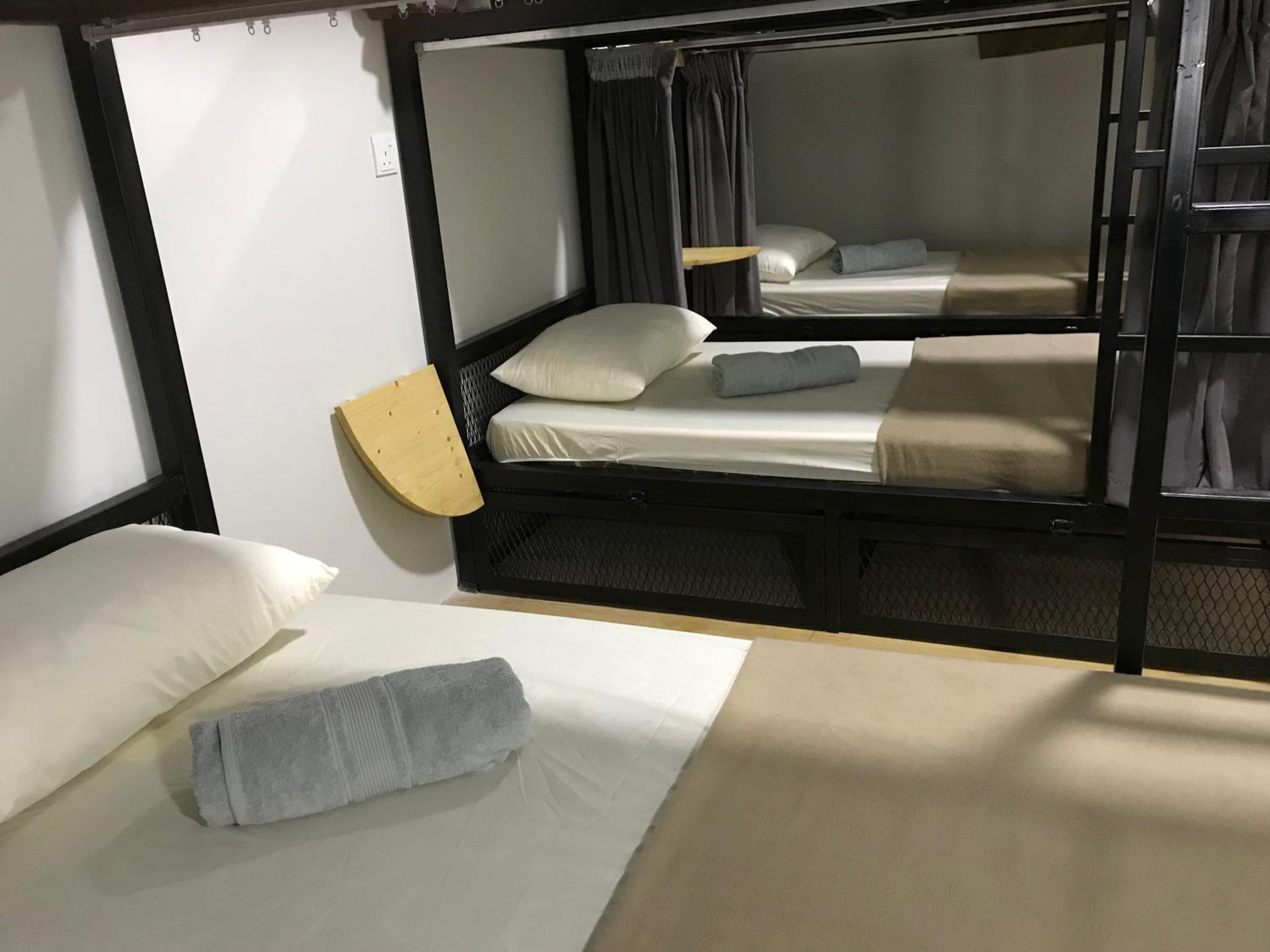 Bed in 6-Bed Female Dormitory Room photo 2