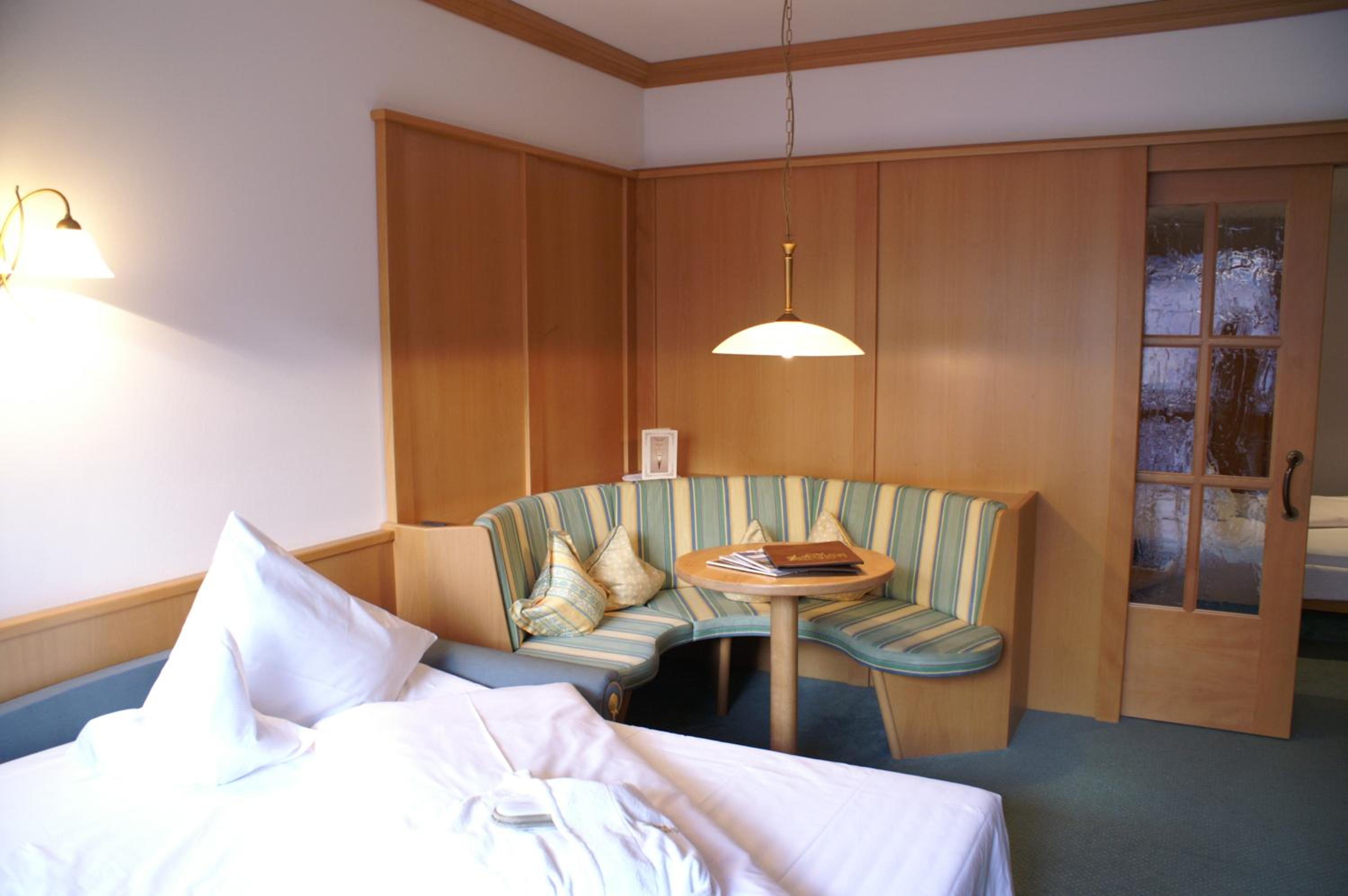 Superior Junior Suite with Balcony - Photo 2