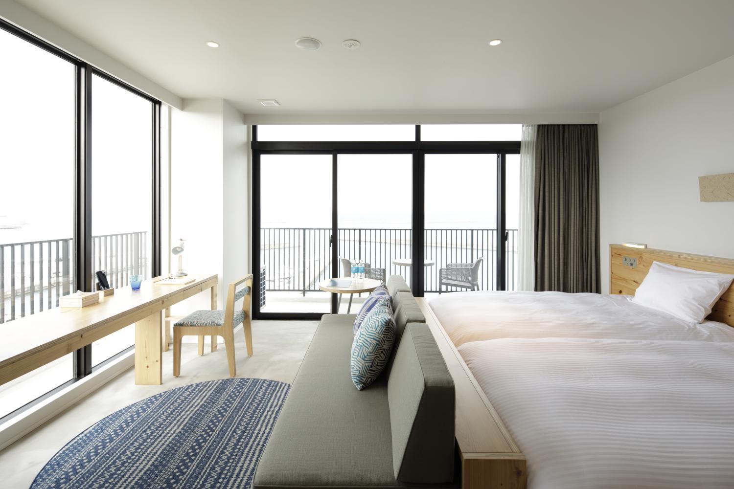 Superior Twin Room with Sea View photo 3