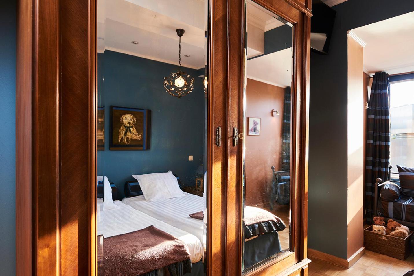 Double Room with Bath and Shower photo 1