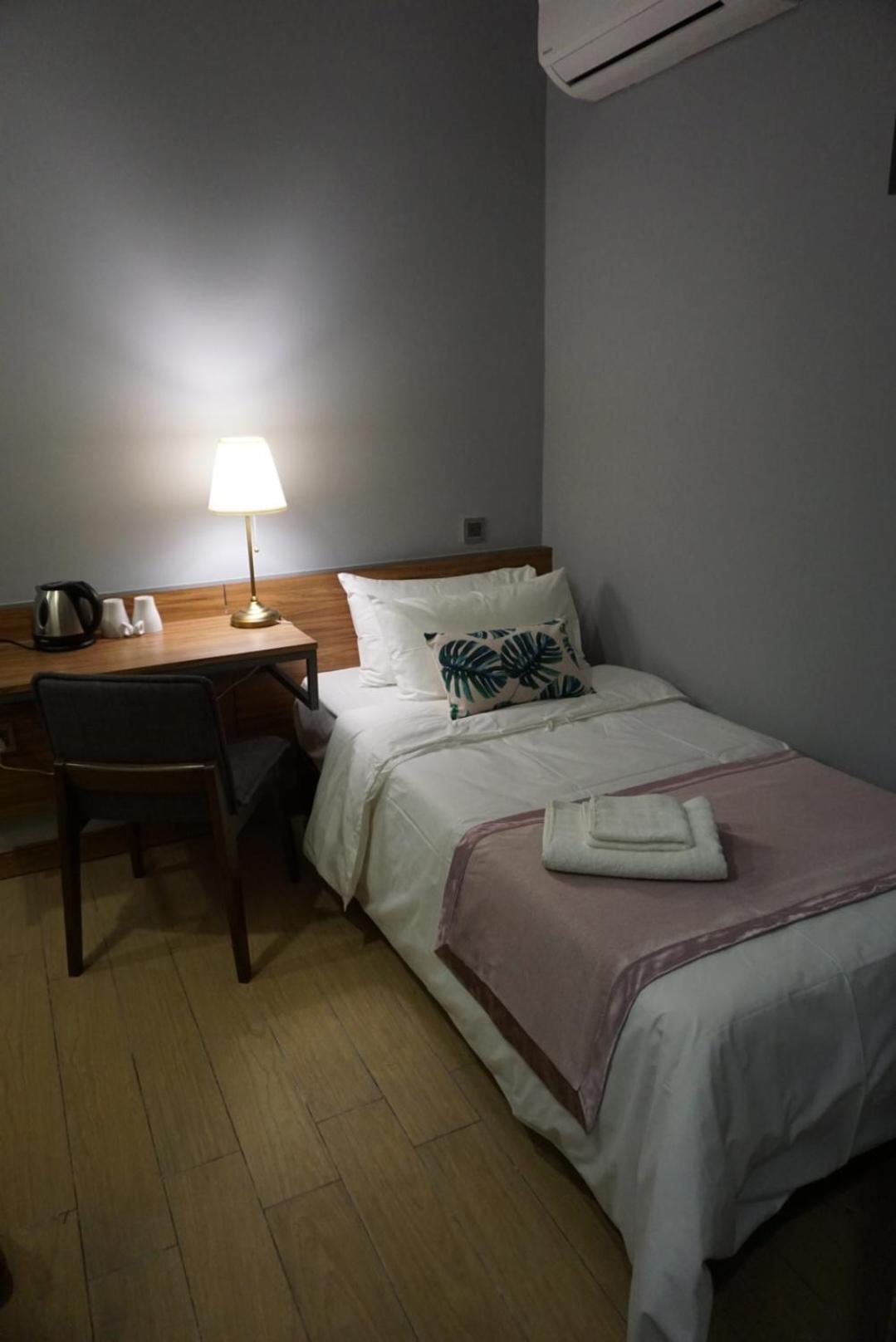 Superior Single Room (No Window) photo 2