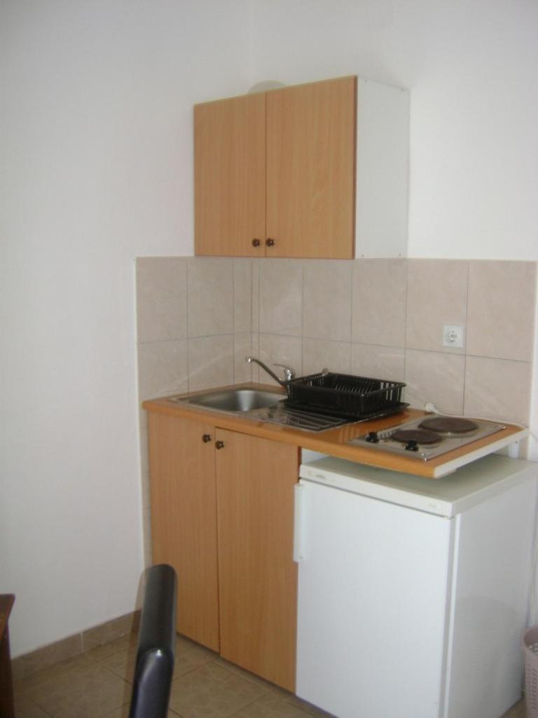Studio (3 Adults) photo 2