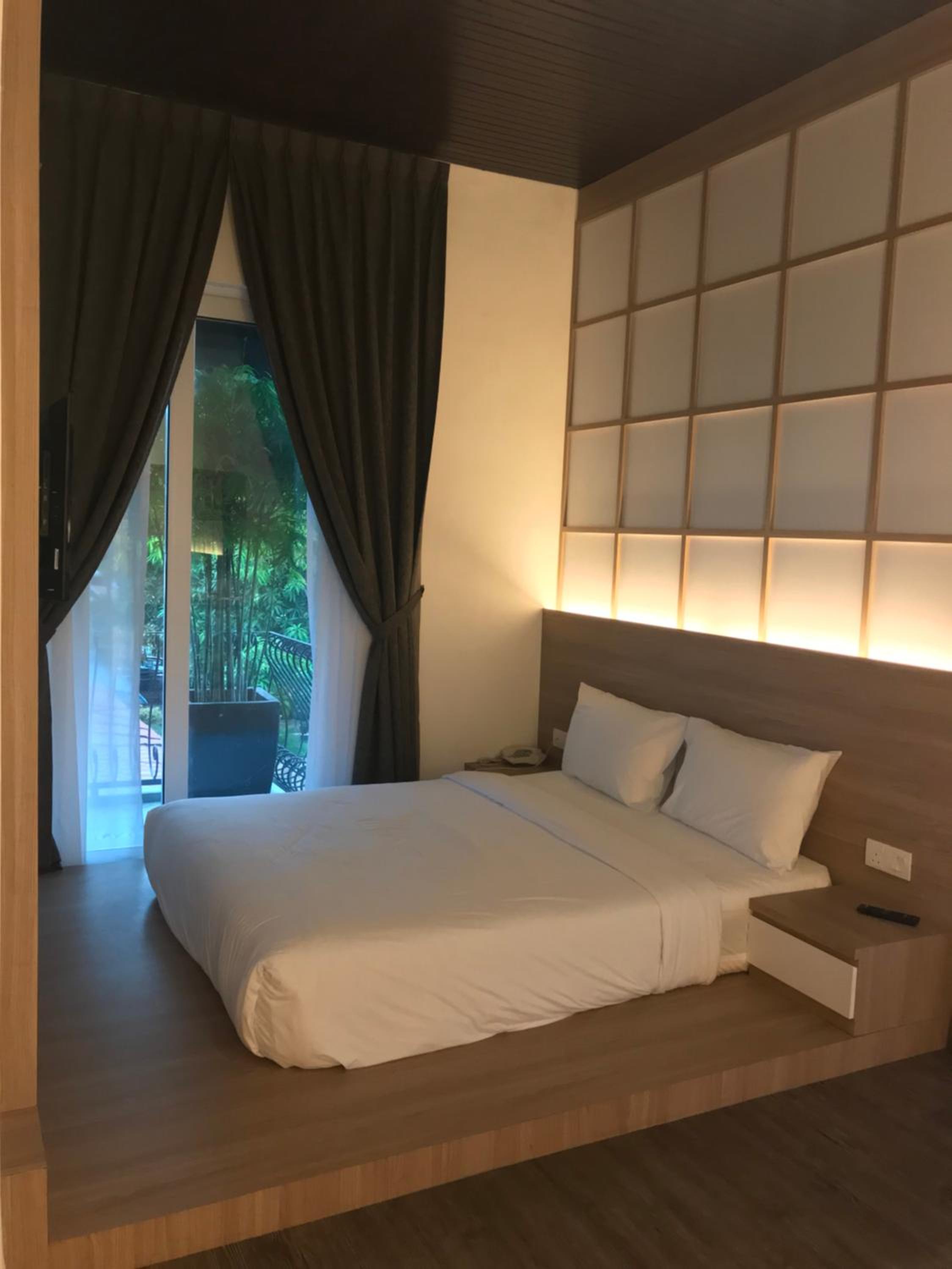 Deluxe Queen Room photo 2