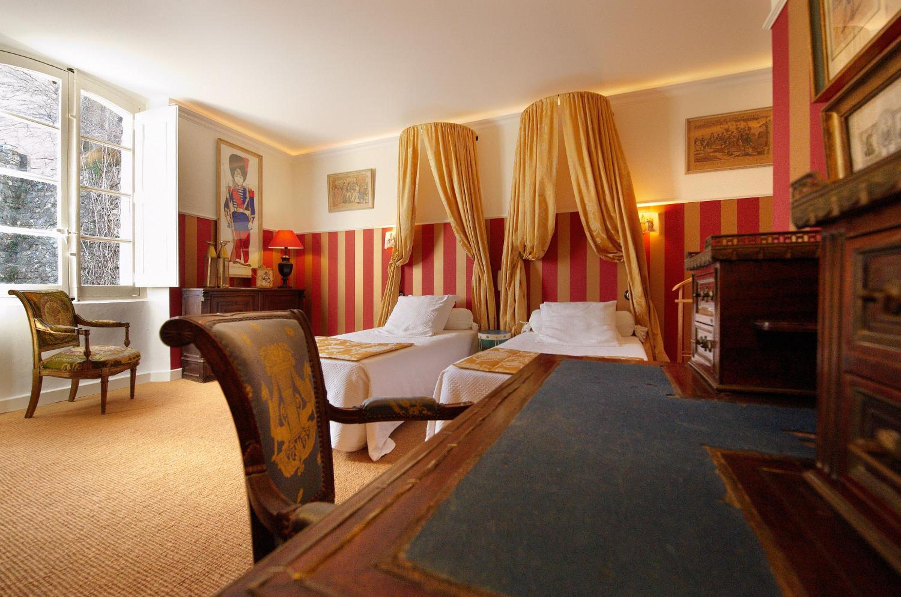 Large Double Room photo 2