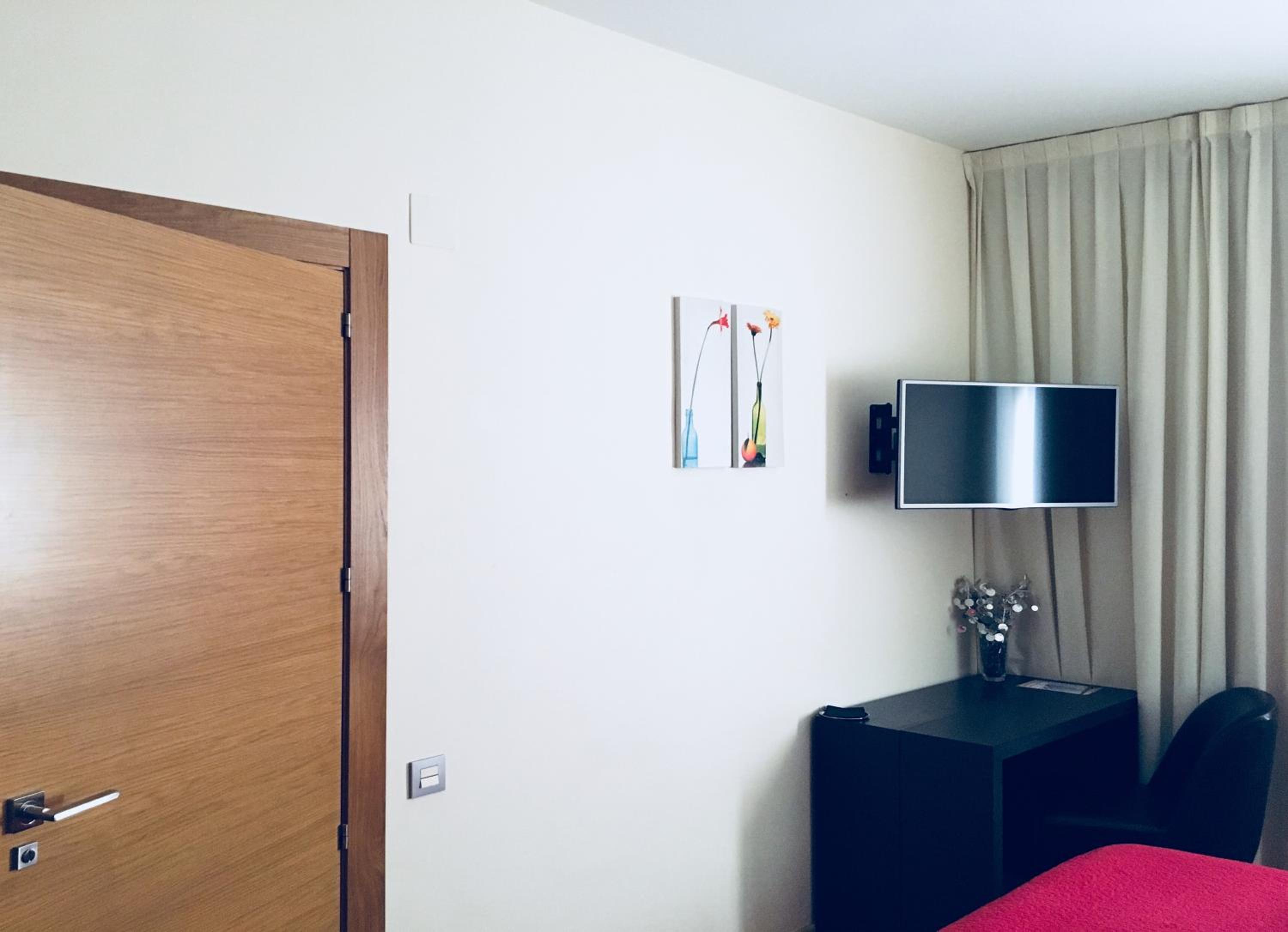 Suite - Photo 2