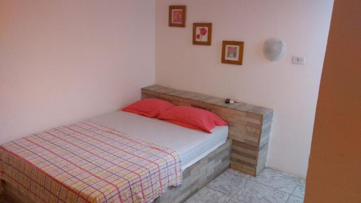 Economy Double Room - Photo 5