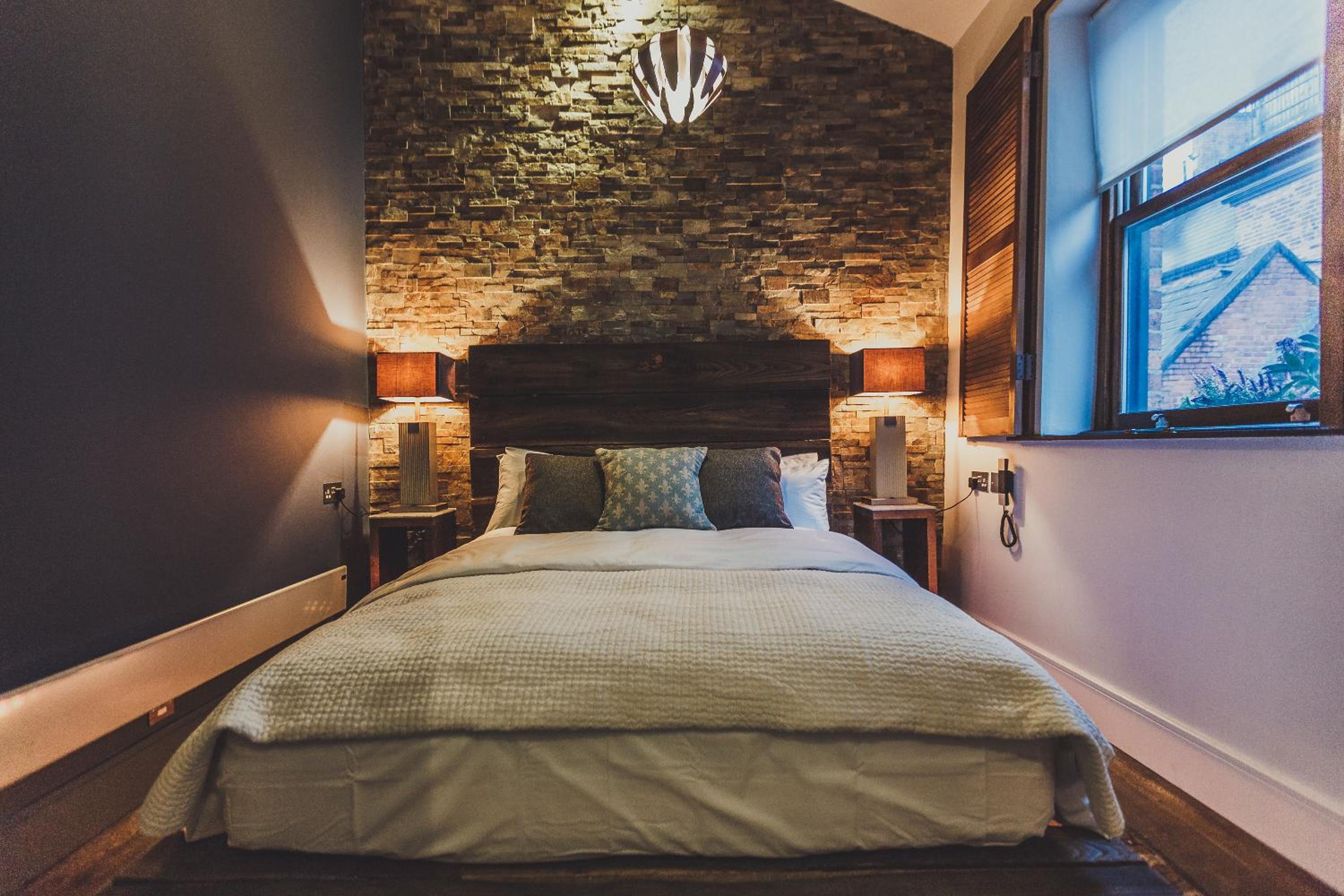 Standard King Room photo 3