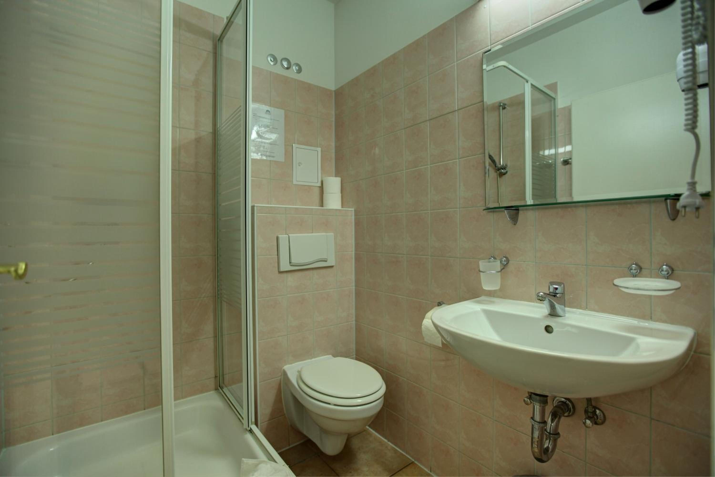 Standard Single Room photo 3