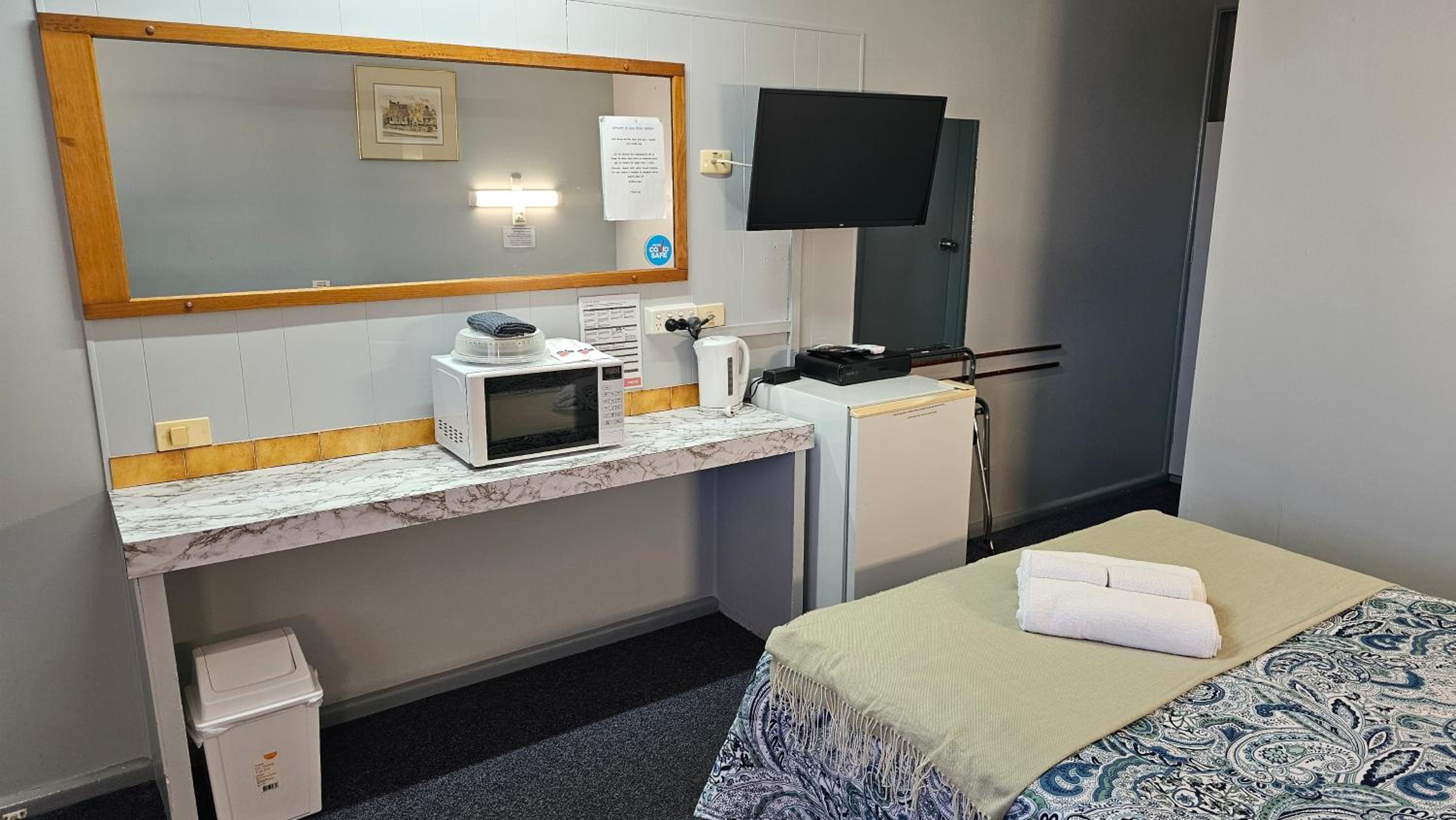 Economy Double Room