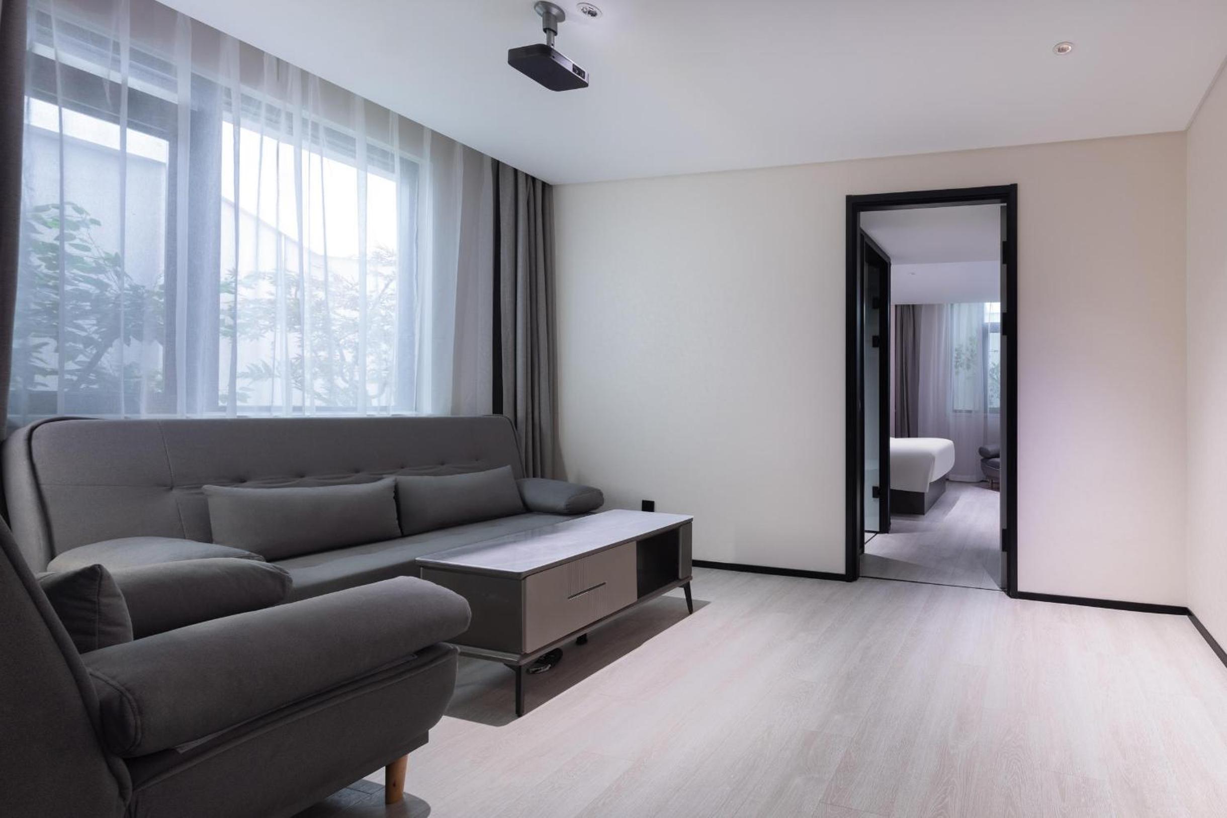 Selected Suite photo 3