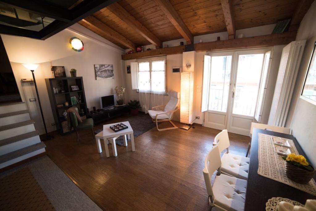 One-Bedroom House - Photo 27