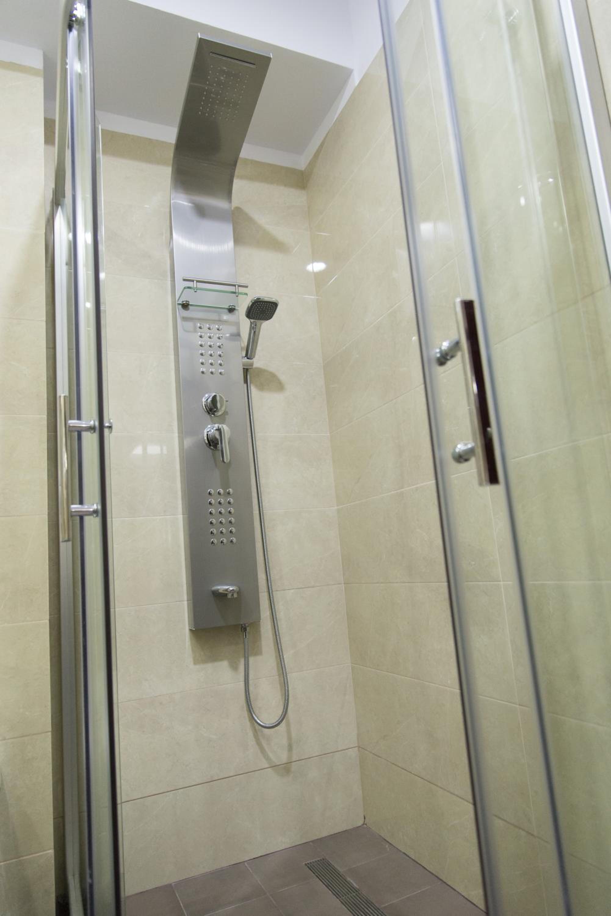 Double Room with Balcony (2 Adults + 1 Child) photo 3