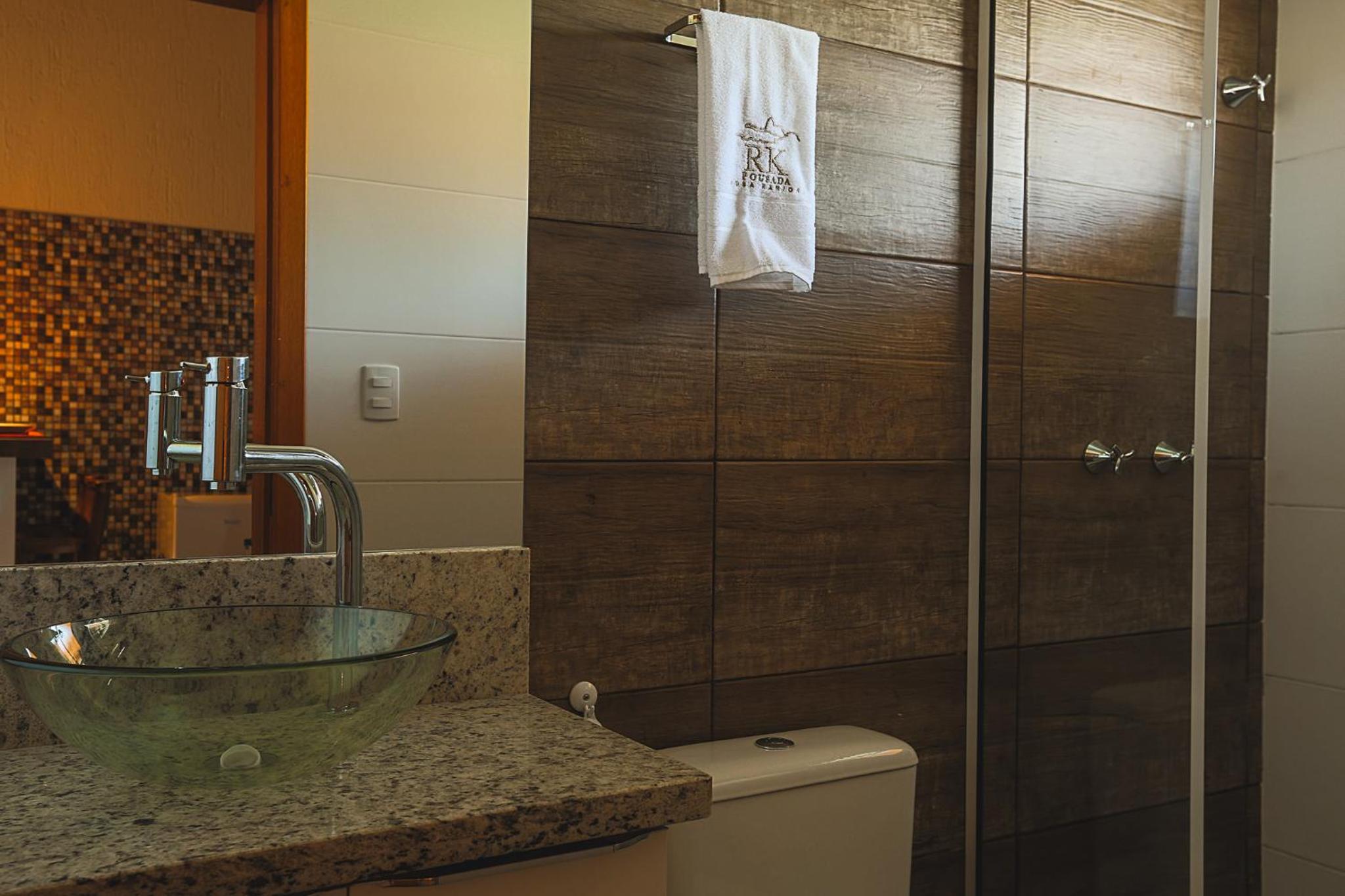 Superior Suite - Photo 11