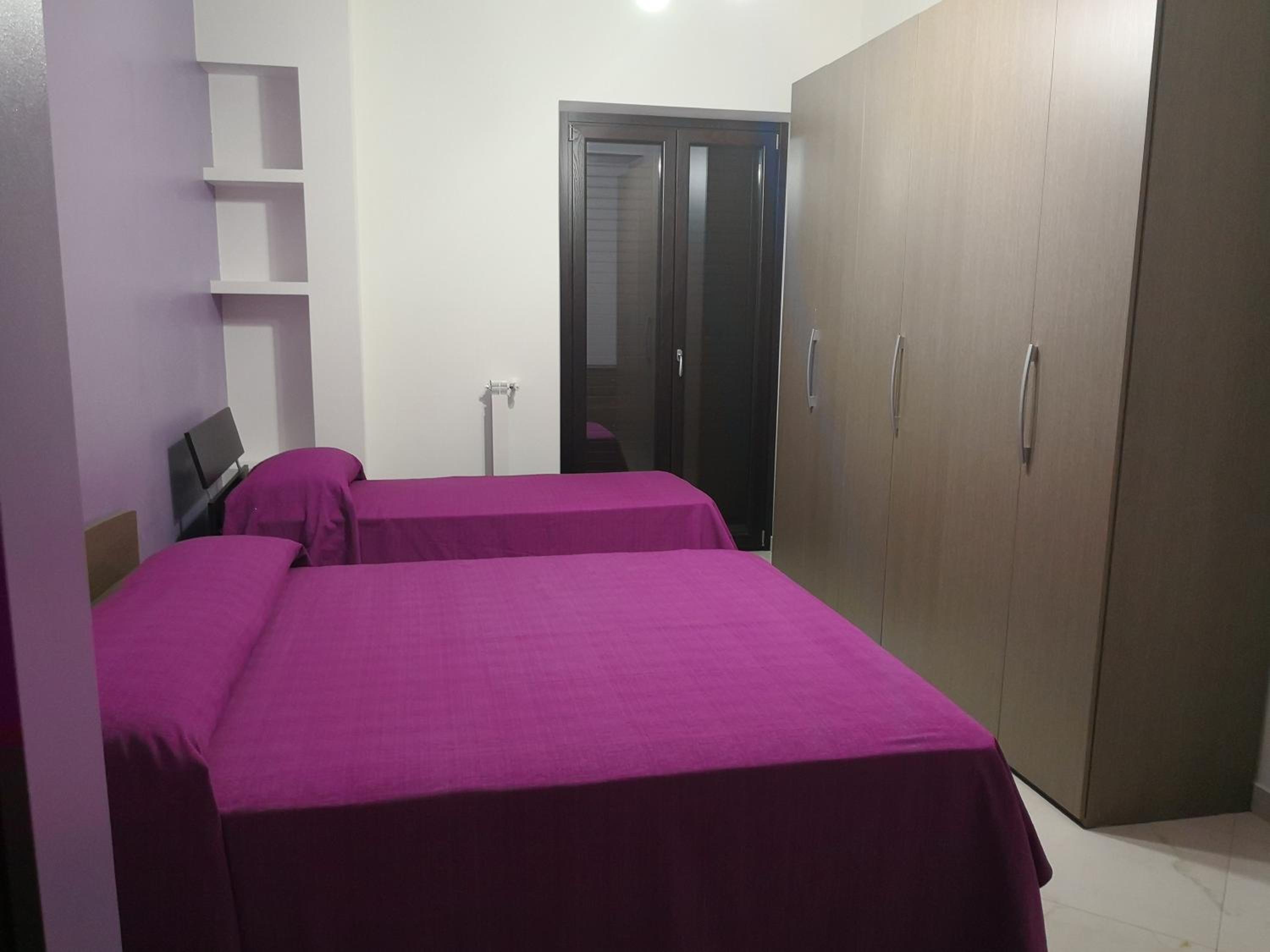 Large Double Room photo 2