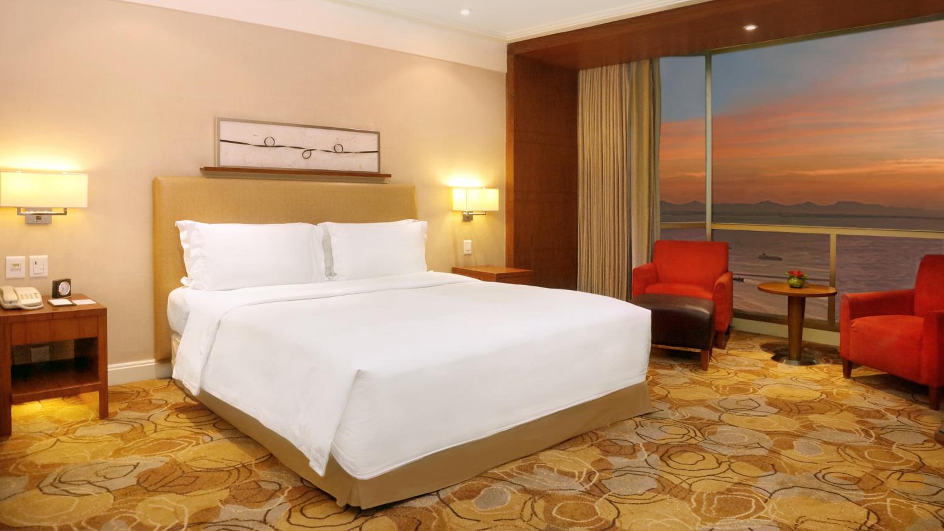 Bay View Suite - Photo 6