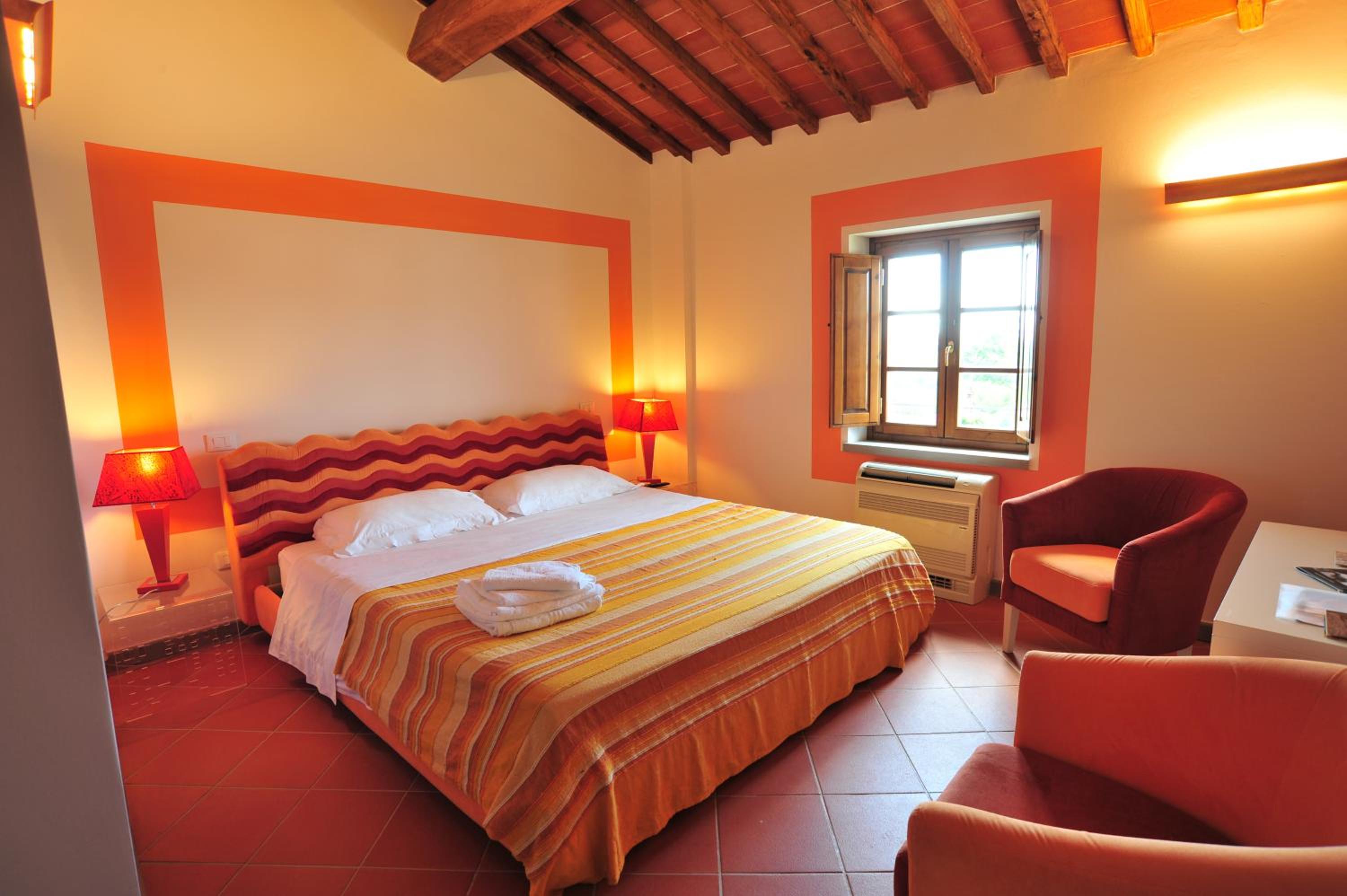 Double Room - Photo 5