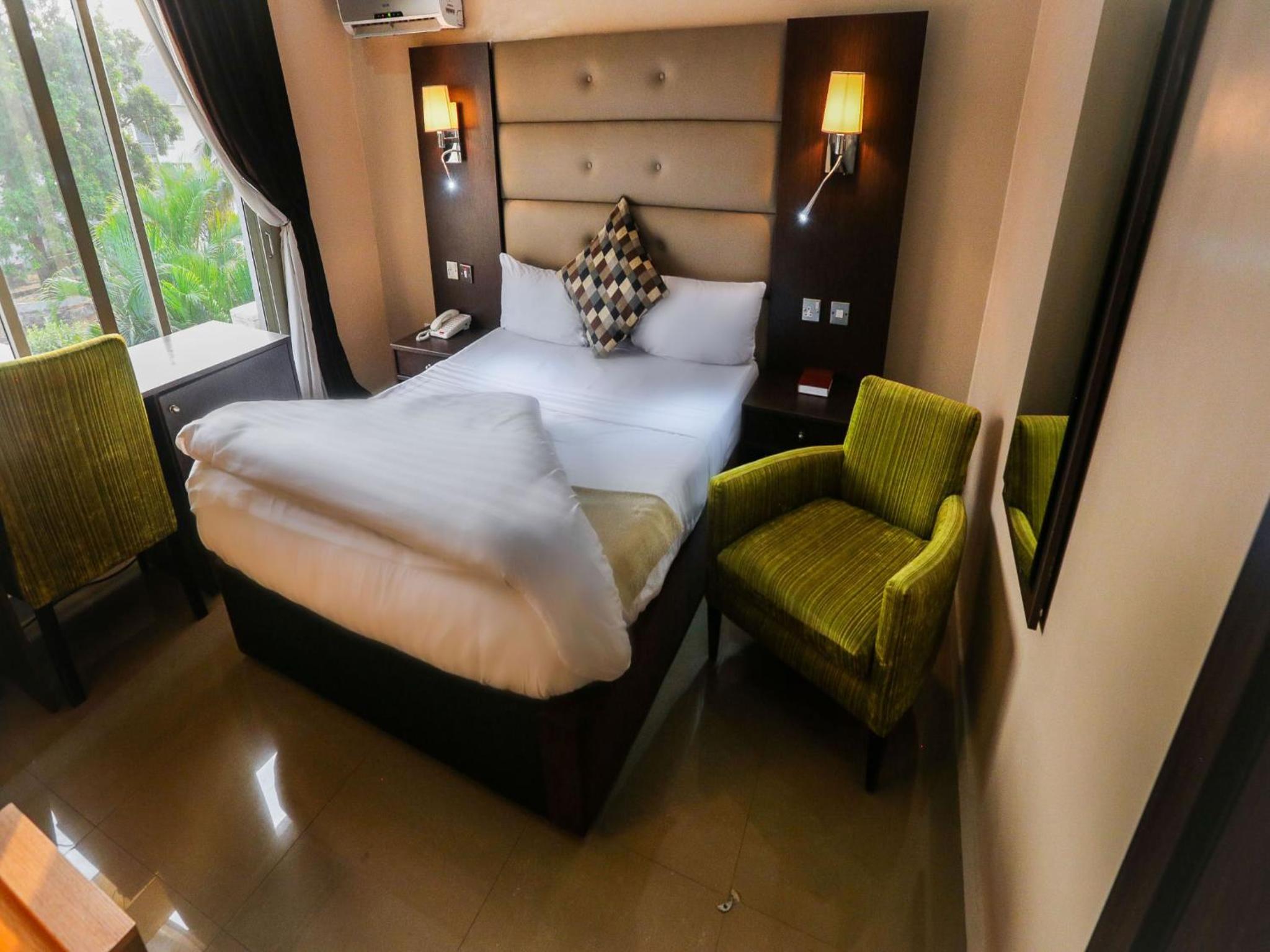 Standard Single Room photo 2