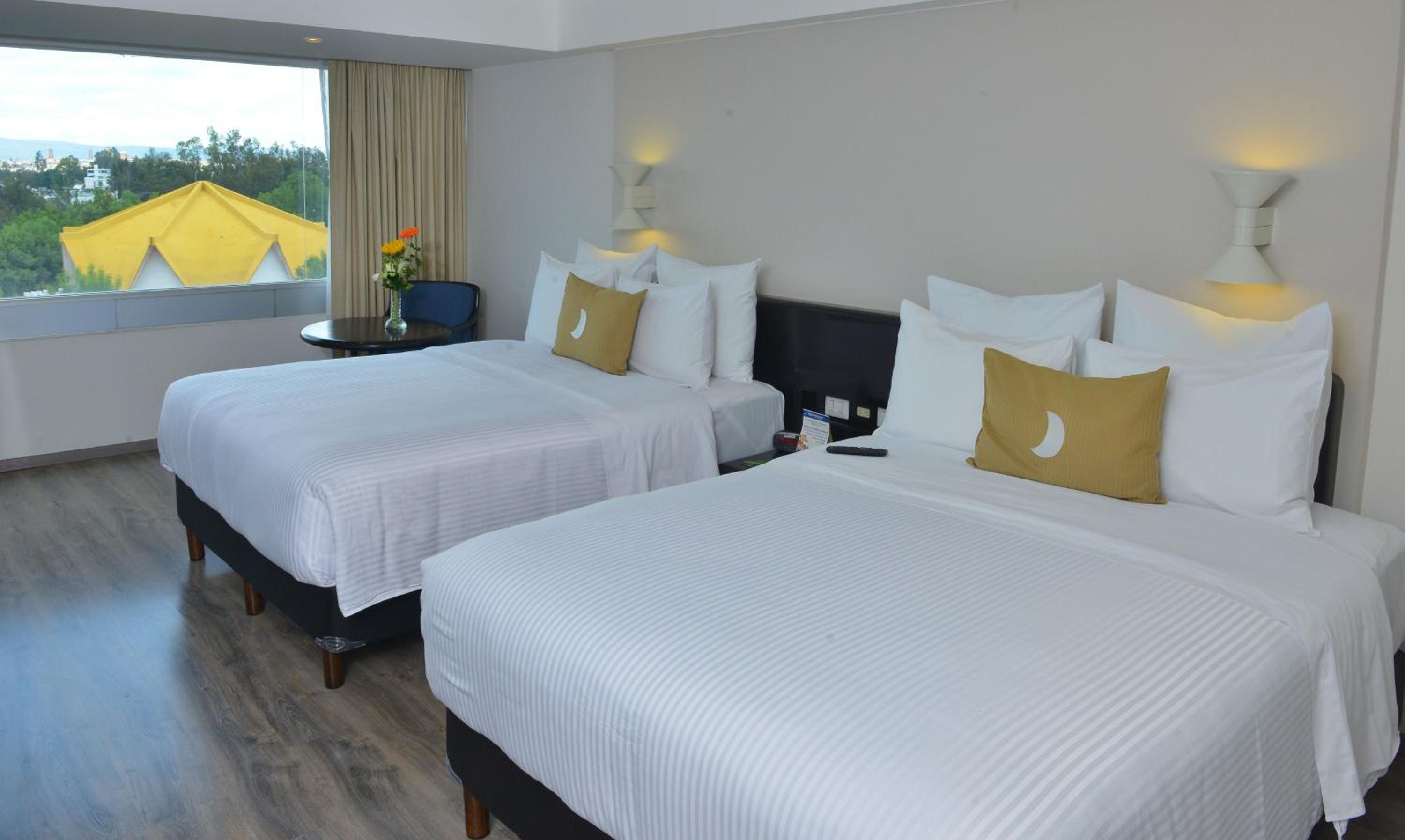 Twin Room - Photo 3