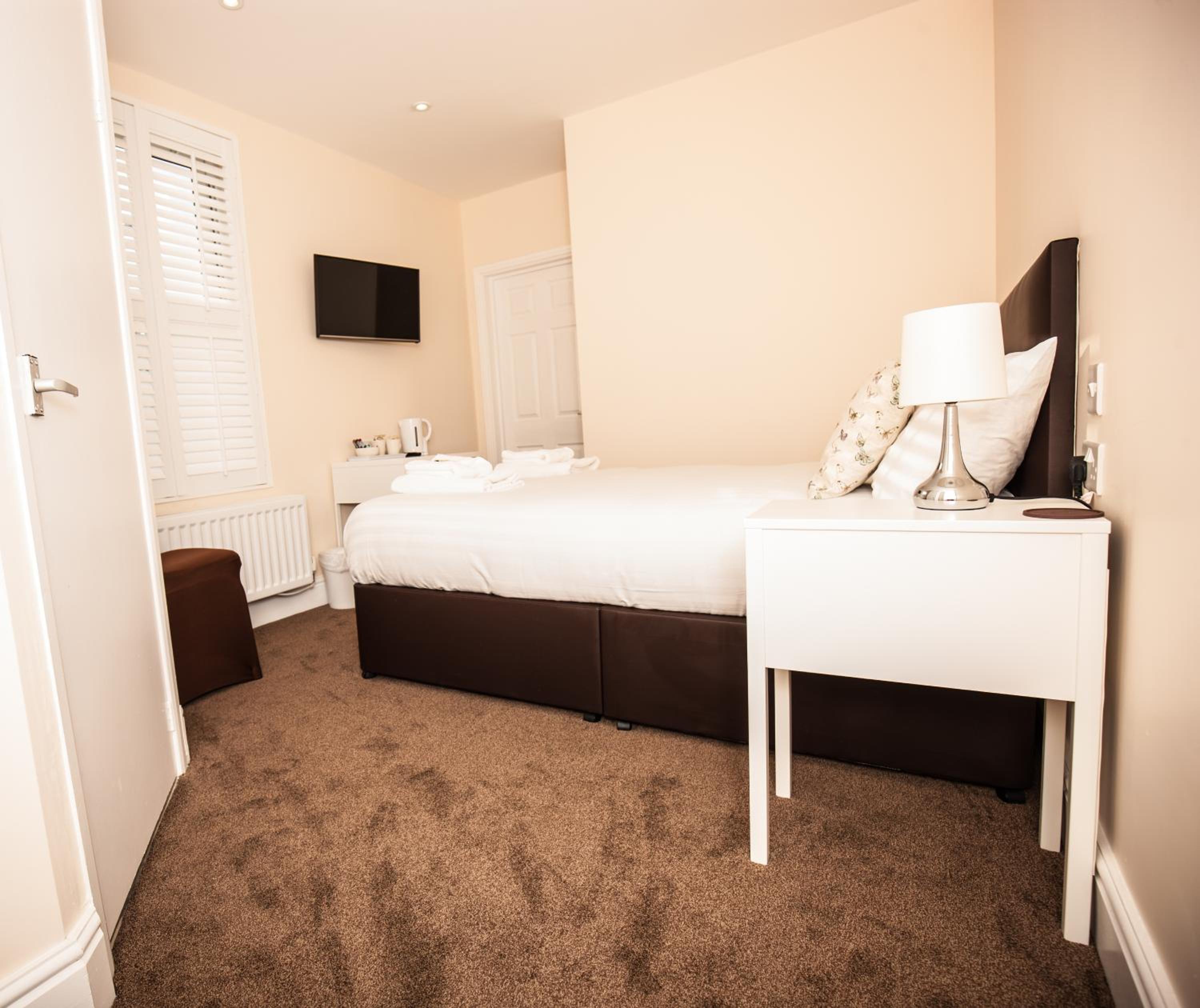 Economy Double Room photo 3
