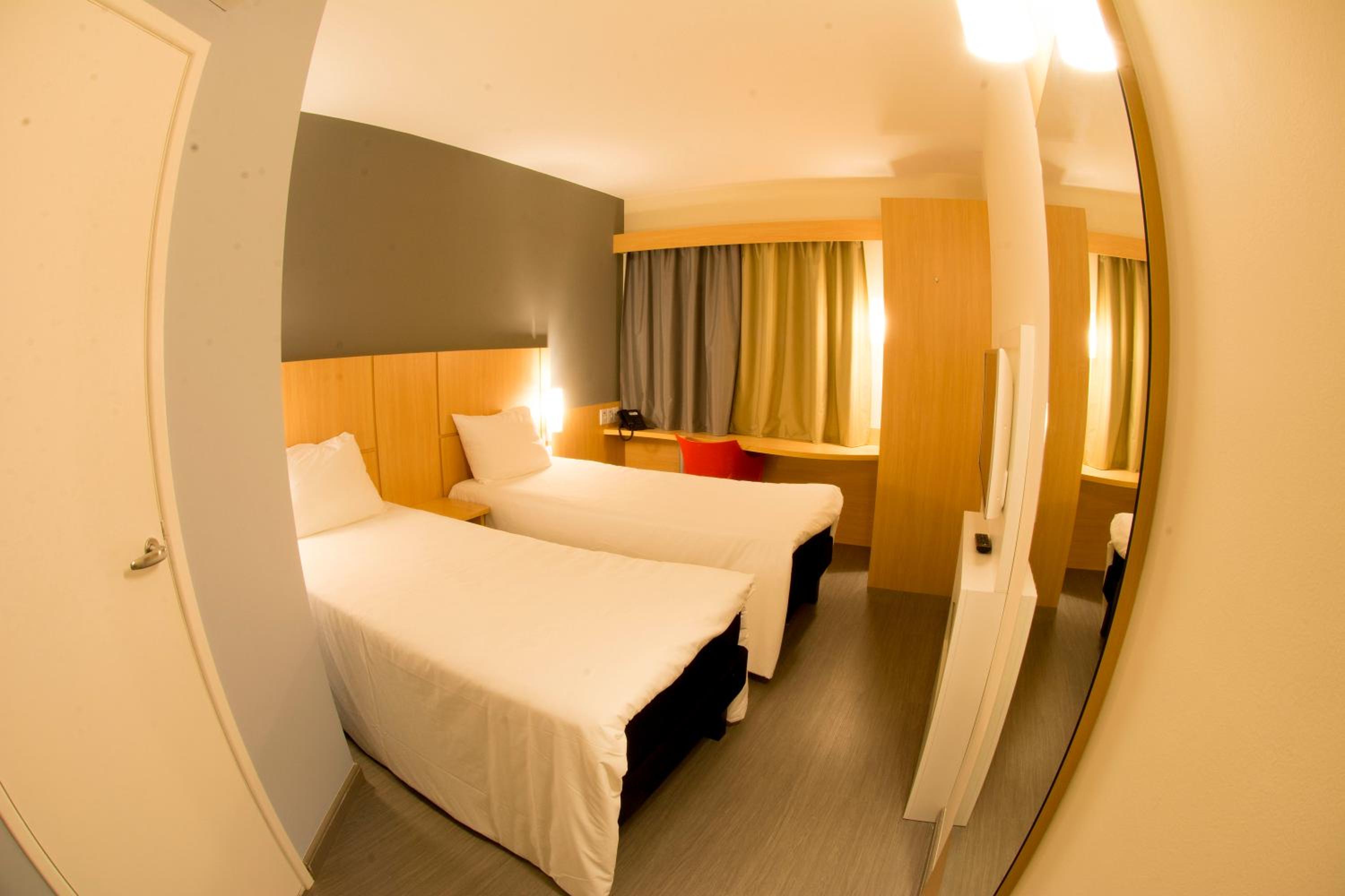 Standard Twin Room photo 1
