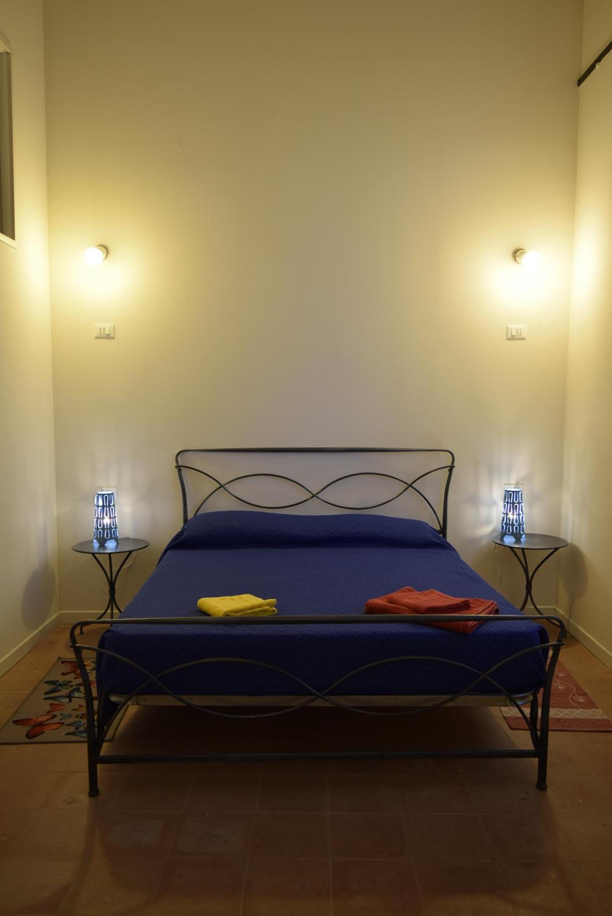 Double Room with Private Bathroom photo 1