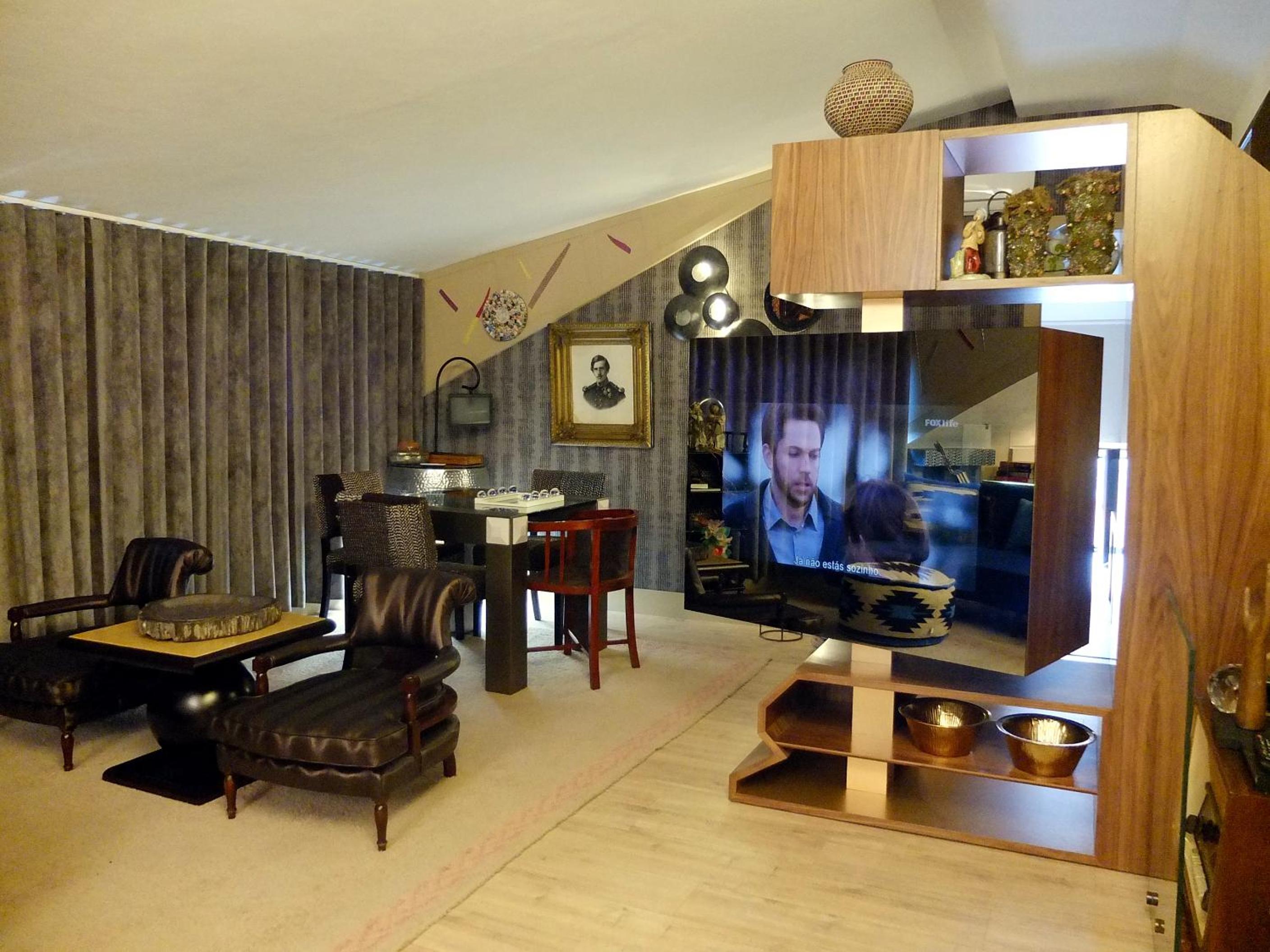 Three-Bedroom Villa - Photo 2