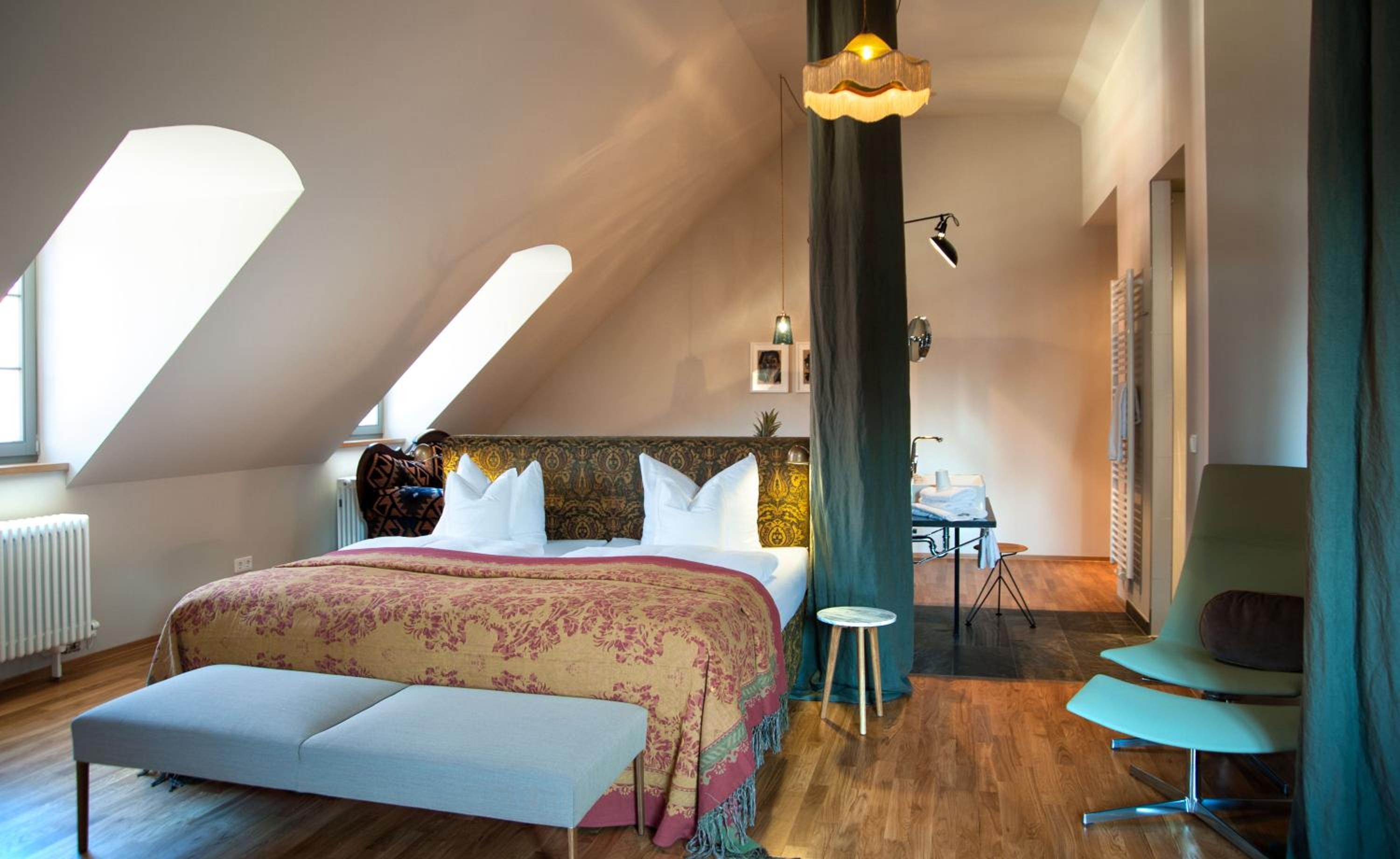 Superior Suite - Photo 6
