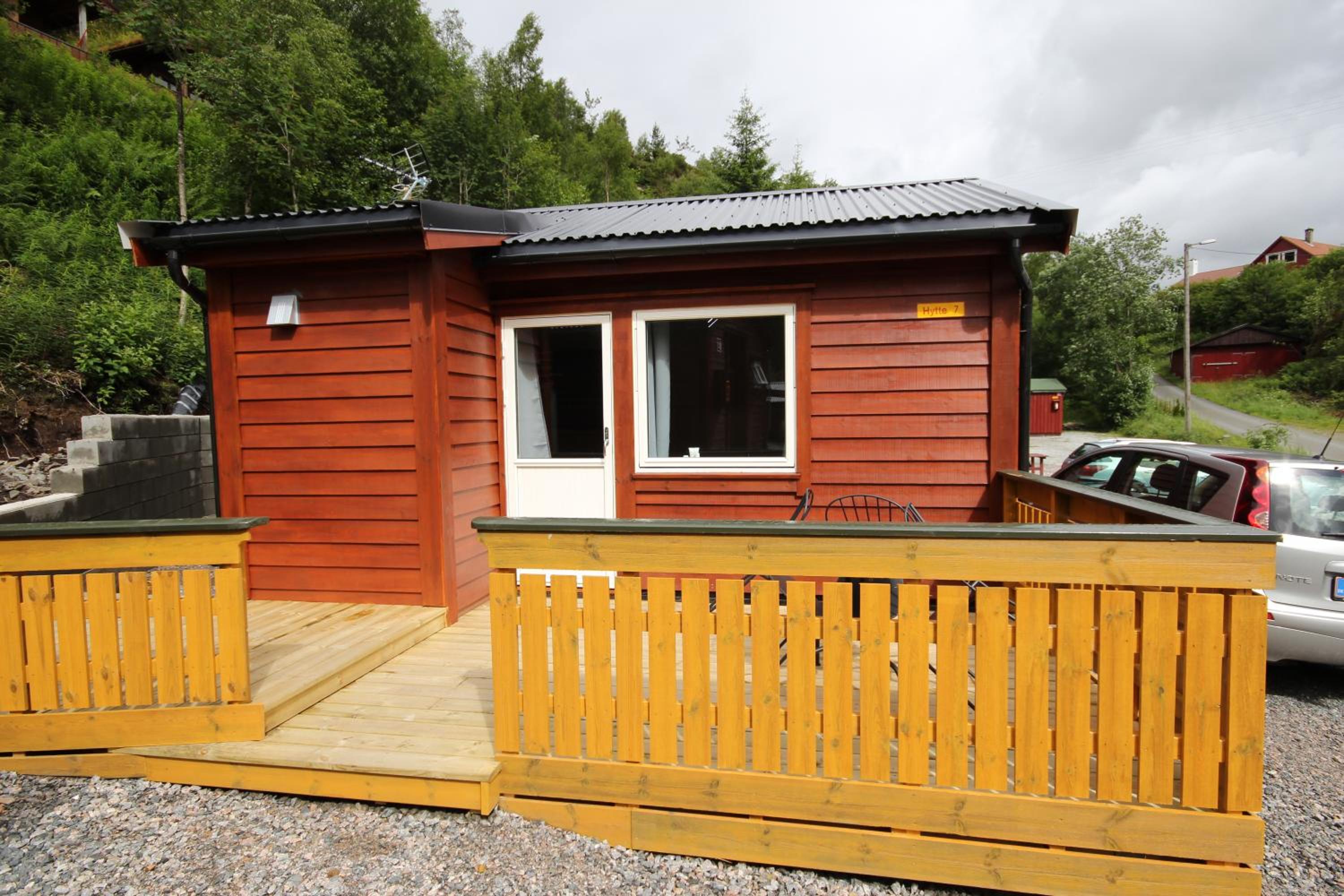 Cottage with Shared Bathroom photo 3