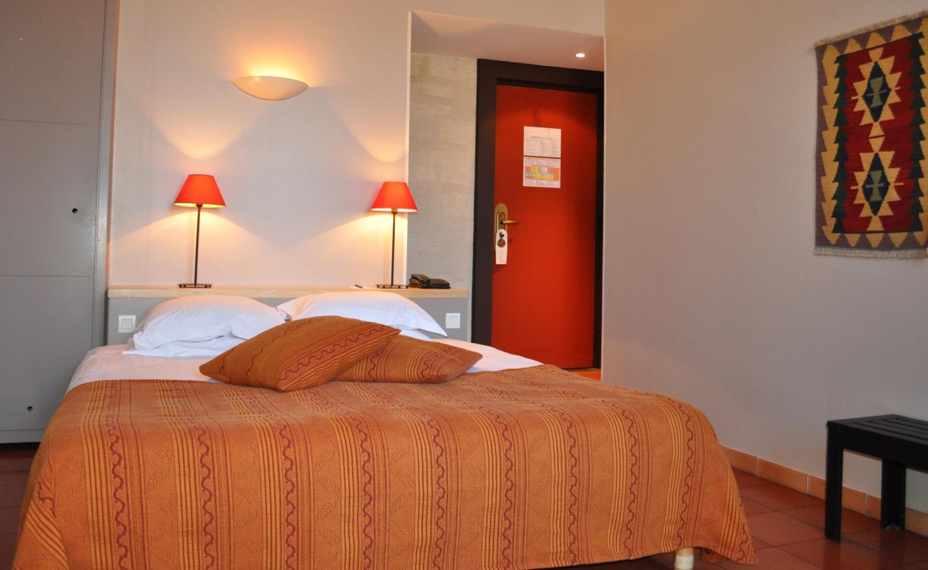 Standard Double Room - Photo 5