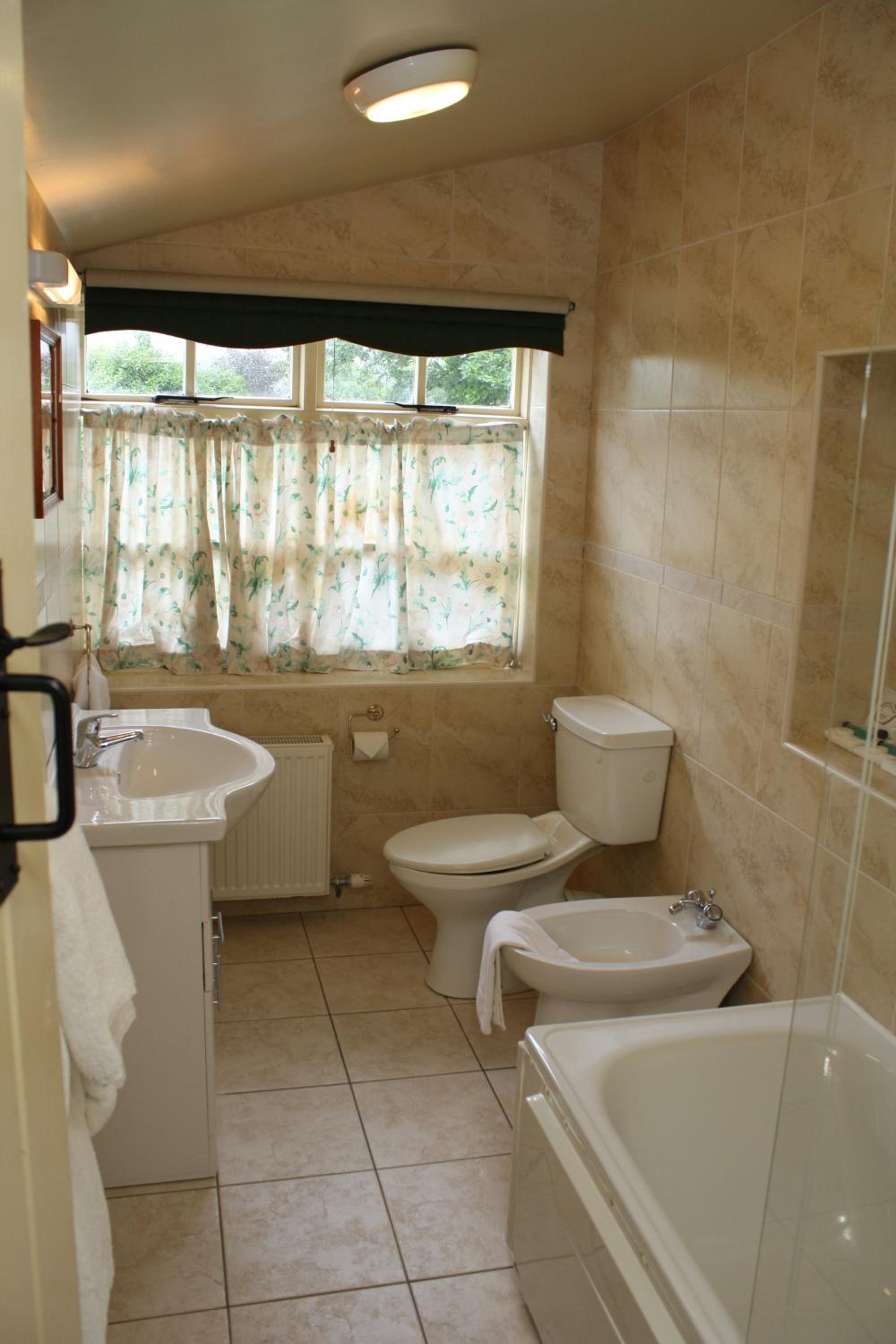 Family Room - Photo 3