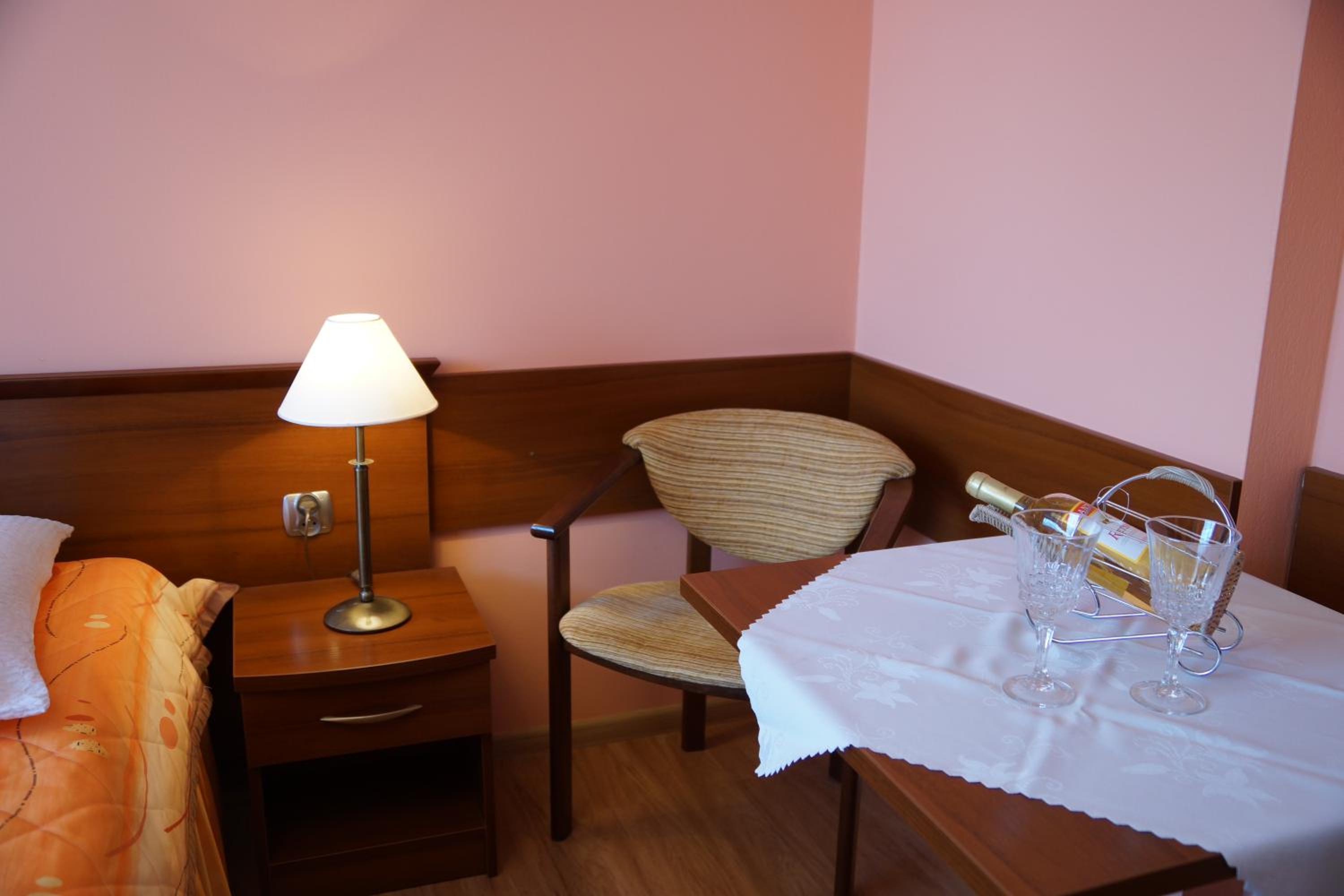 Double or Twin Room with Mountain View photo 3