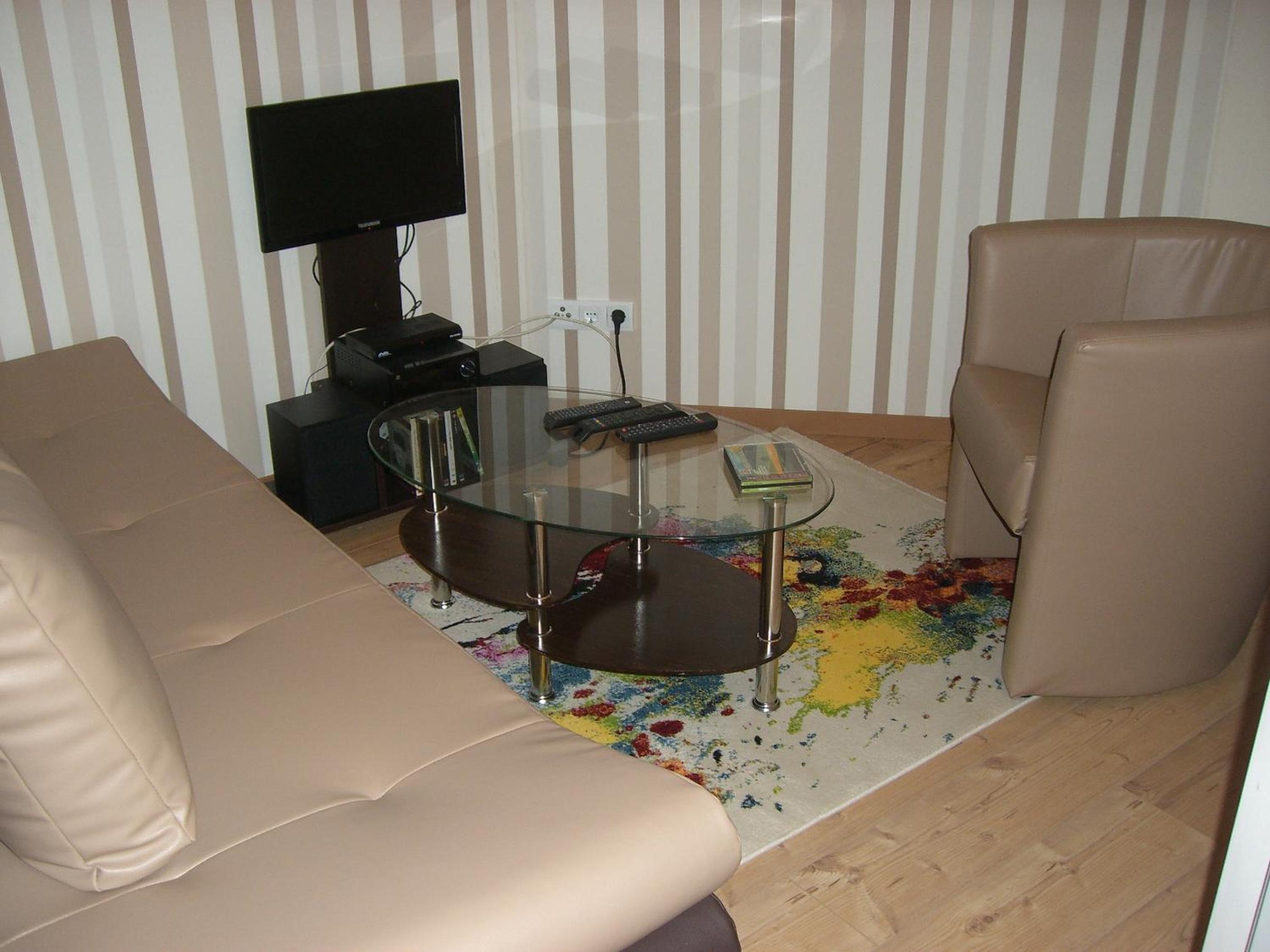 Apartment - Photo 9