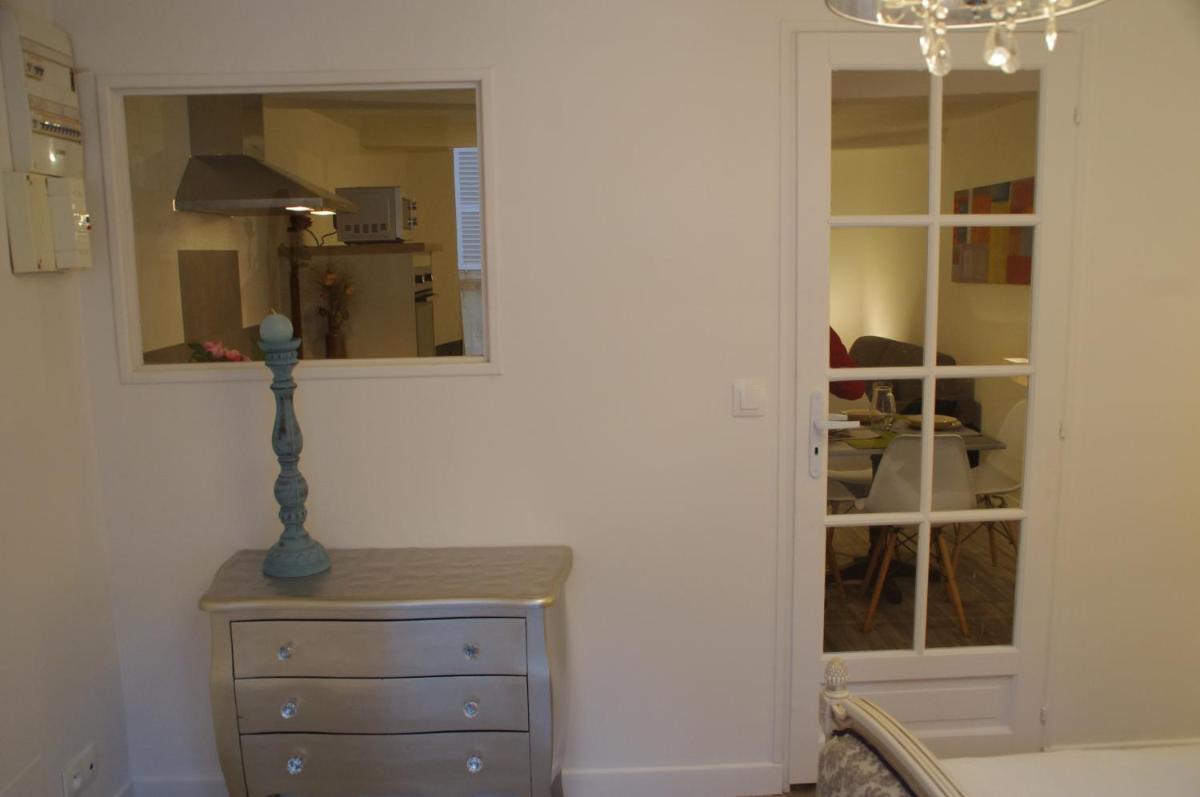 Apartment photo 2