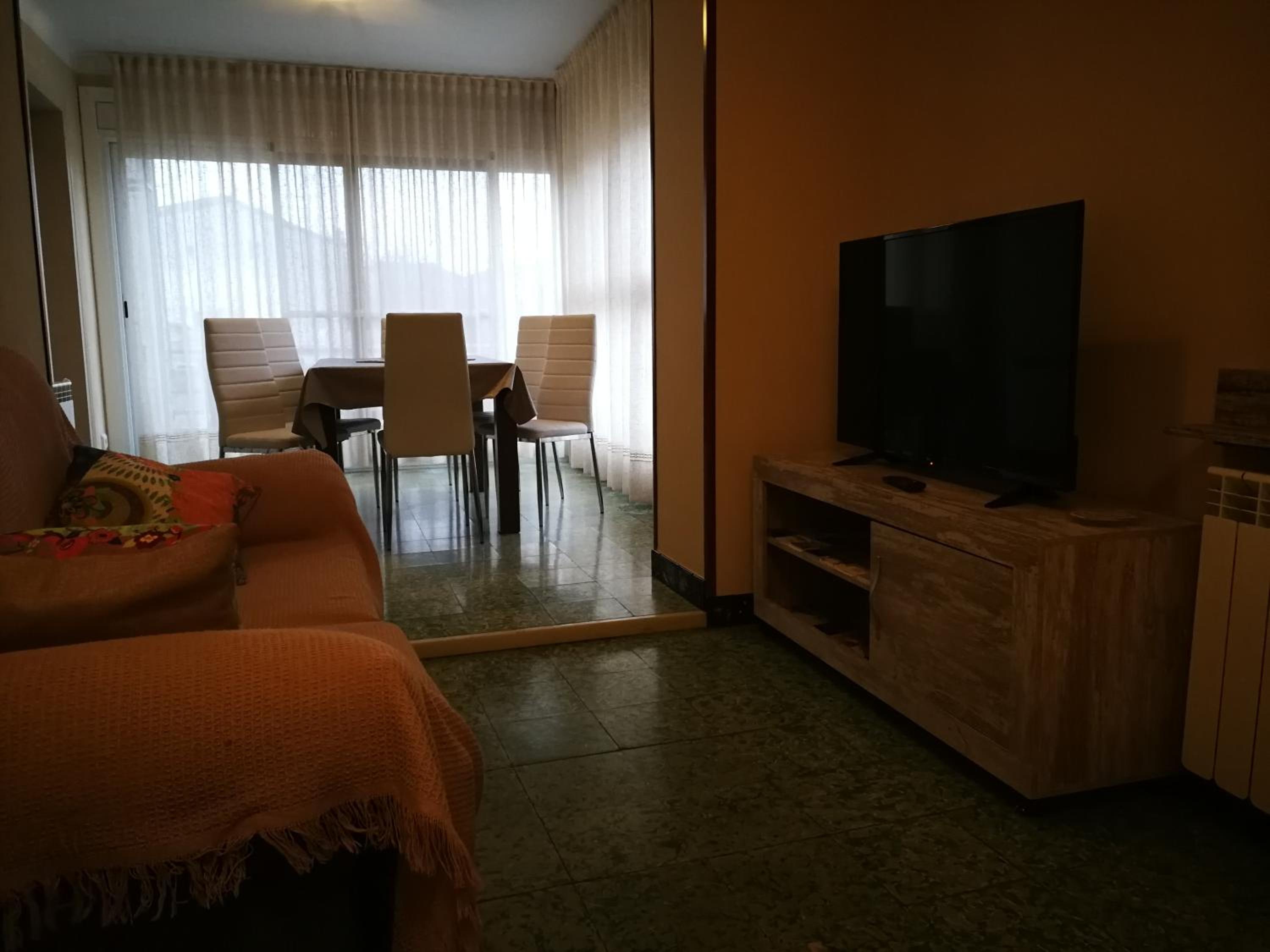 Casa adosada de tres habitaciones