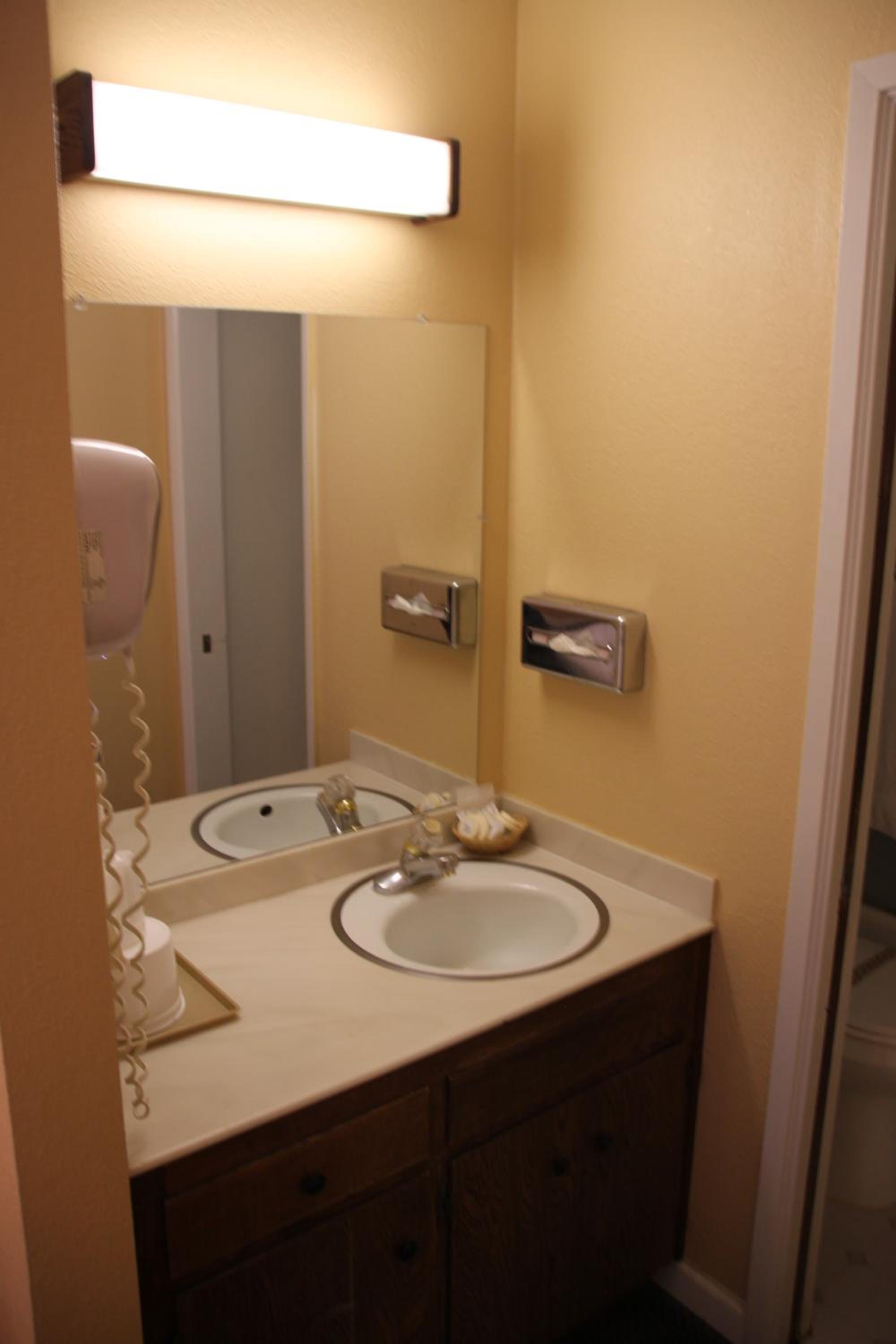Double Room with Two Double Beds photo 3