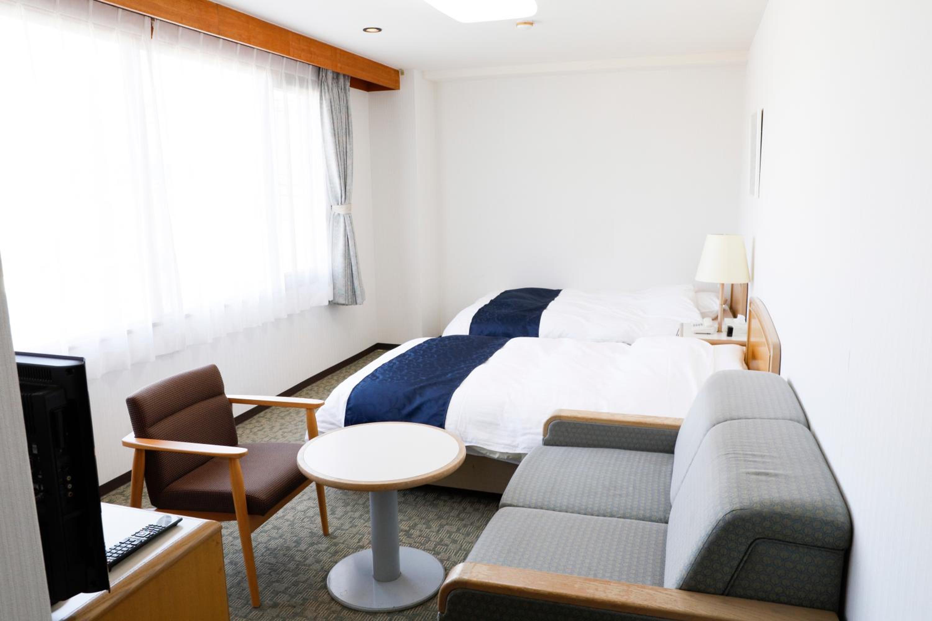 Standard Twin Room - Non-Smoking - Photo 1