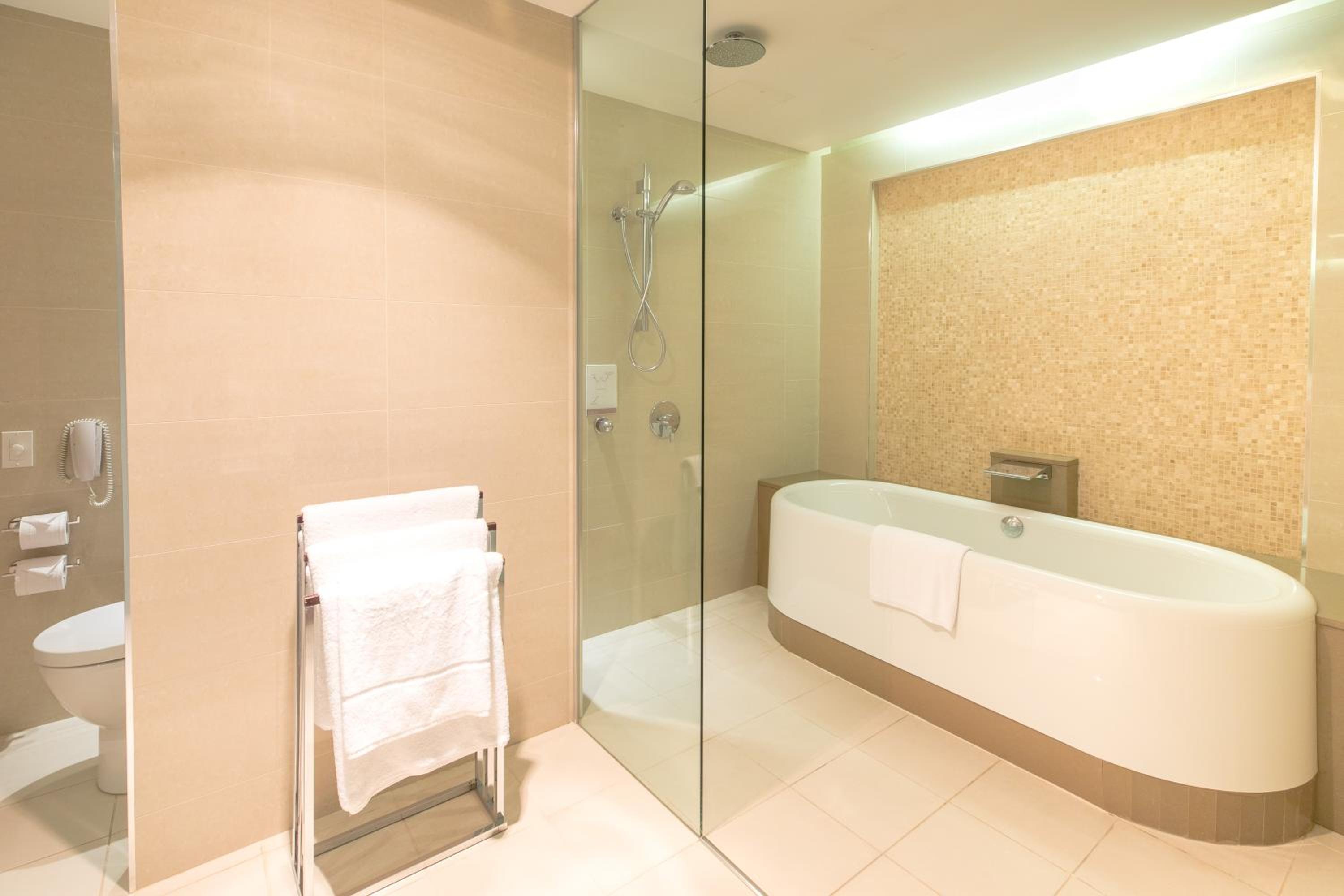 Junior Suite thumbnail 6