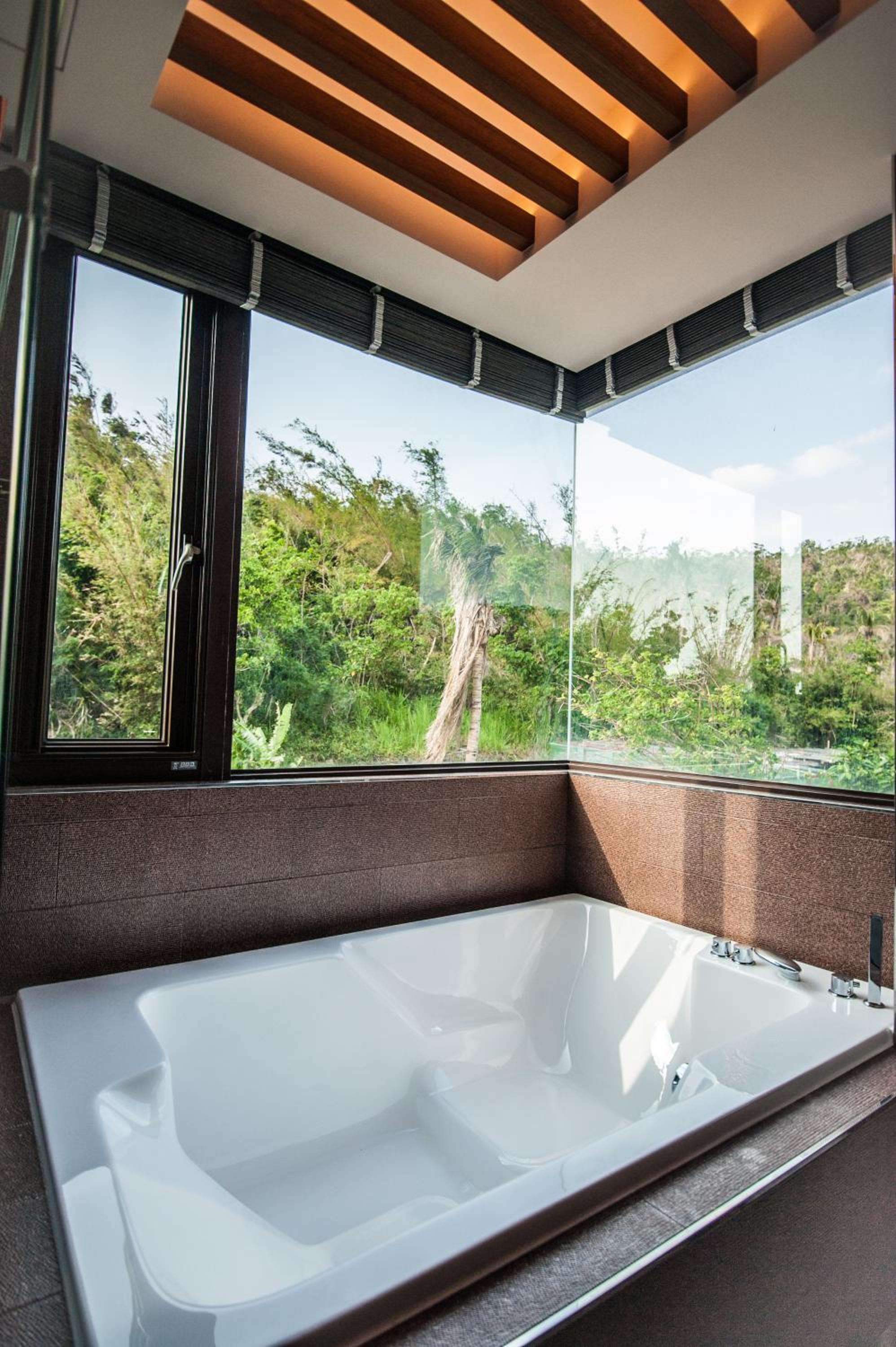 Deluxe Triple Room - Photo 9