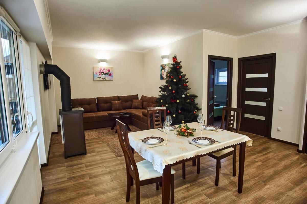 Family Room with Terrace photo 1