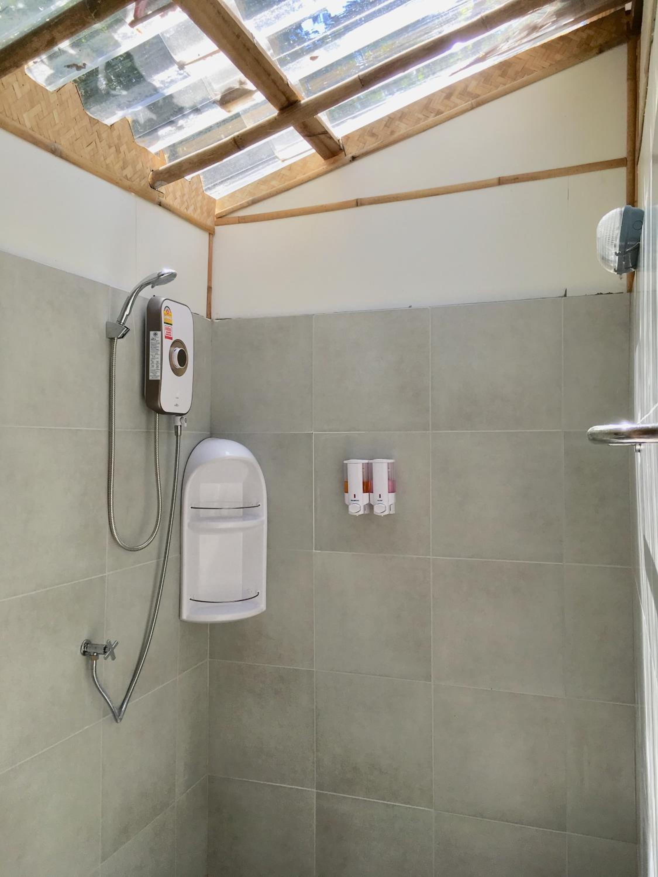 Seaview Cottage - Photo 7