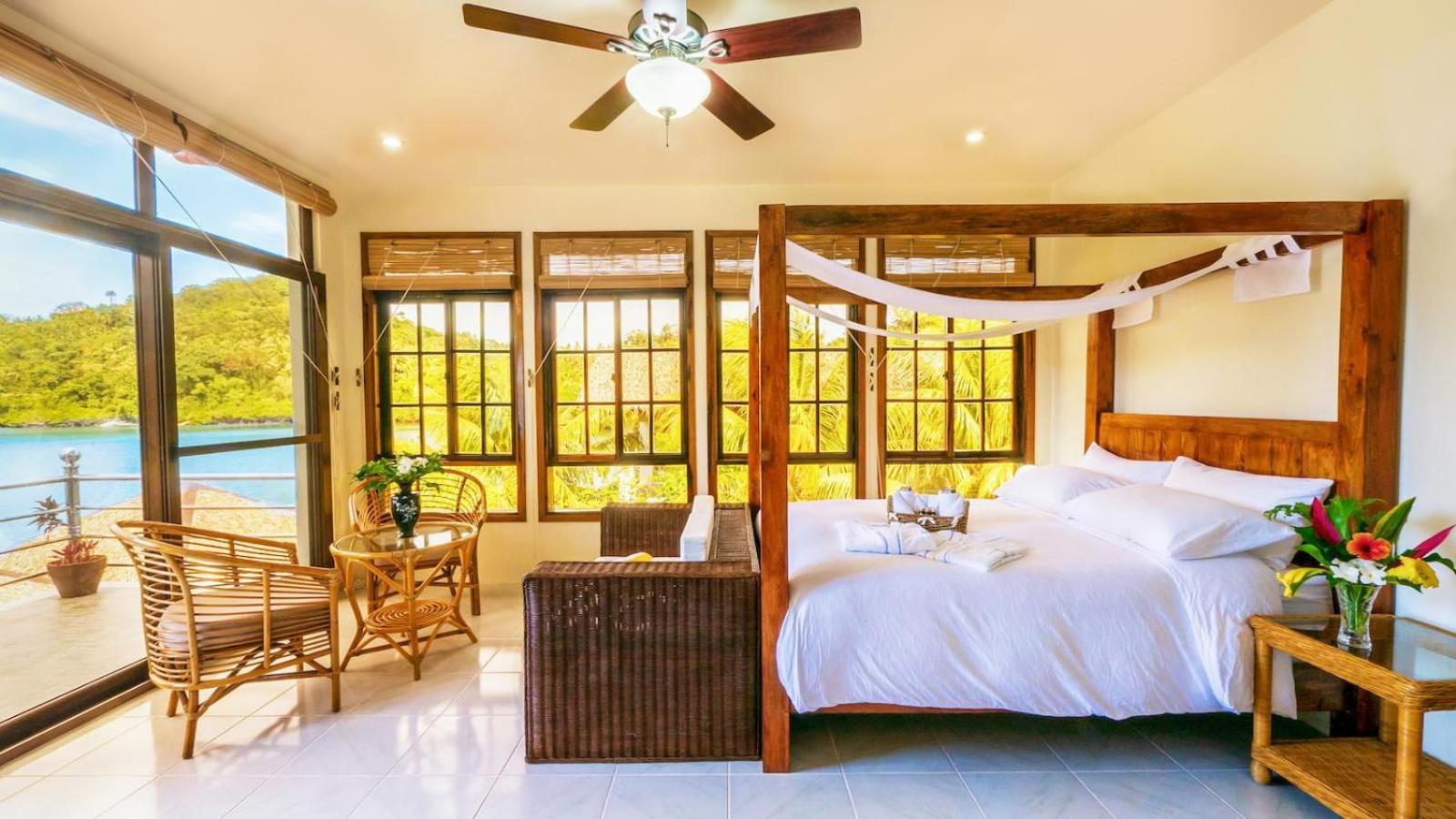 Premium Deluxe Suite - 180 Sea View