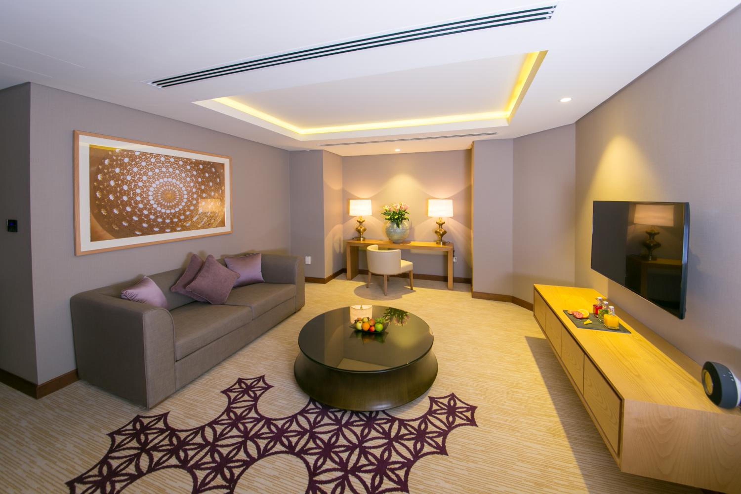 Executive Suite with Executive Lounge Access - 30% discount in Spa, Food and Beverage, Early Check in at 10:00 am and Late checkout till 4 pm (Subject to Availability)
