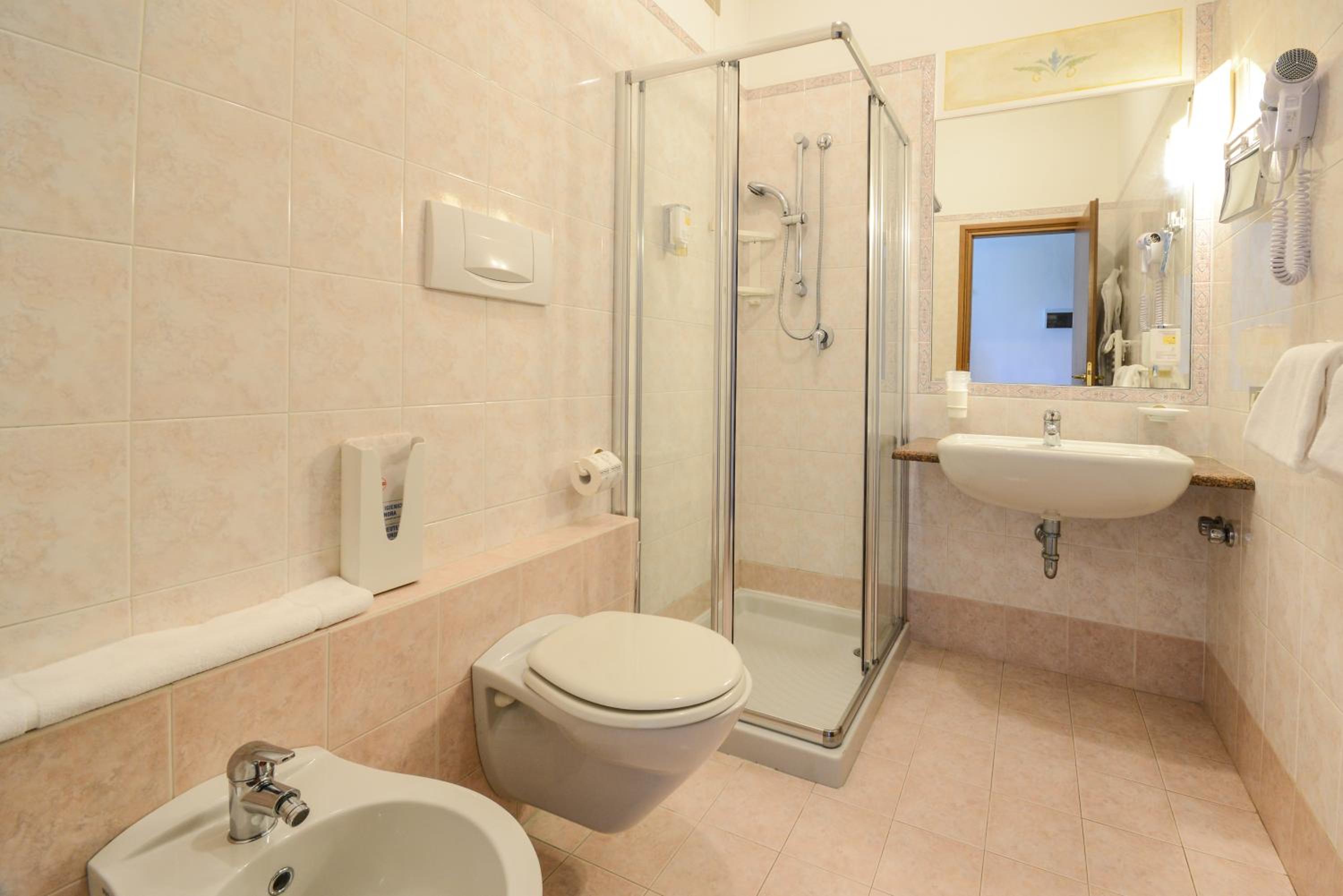 Double or Twin Room photo 2