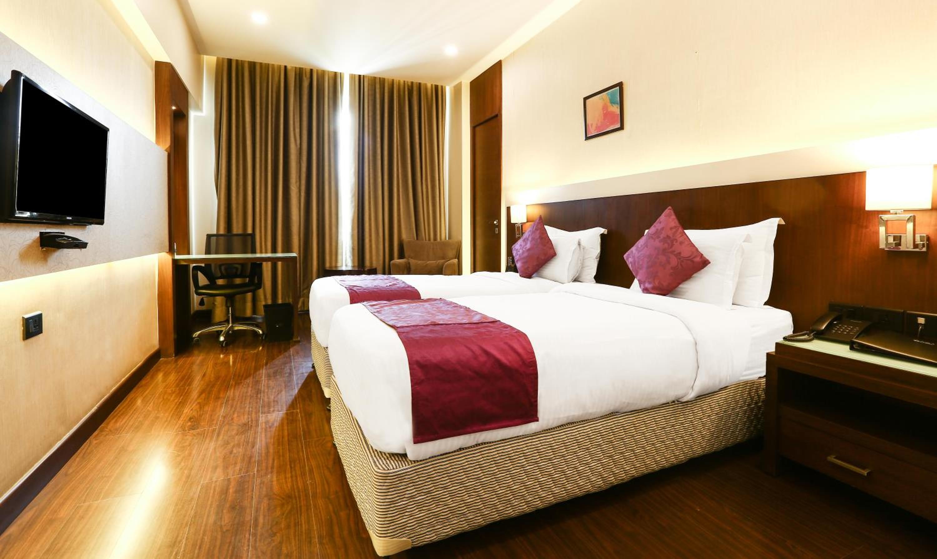 Deluxe Double Room photo 2