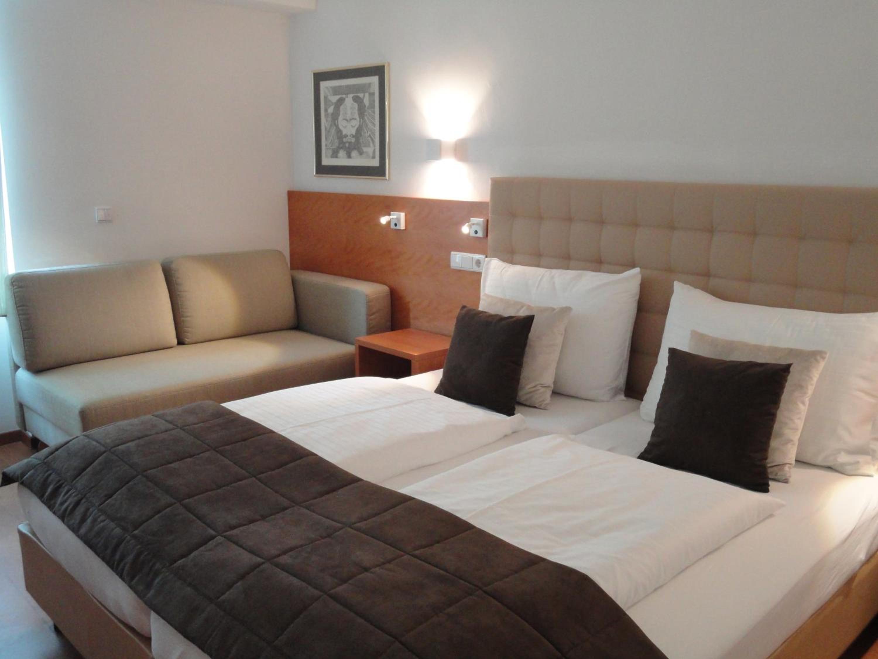 Double Room - Photo 21