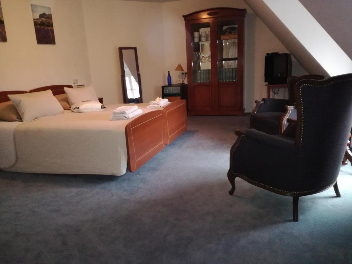 Double or Twin Room with Private External Bathroom photo 1