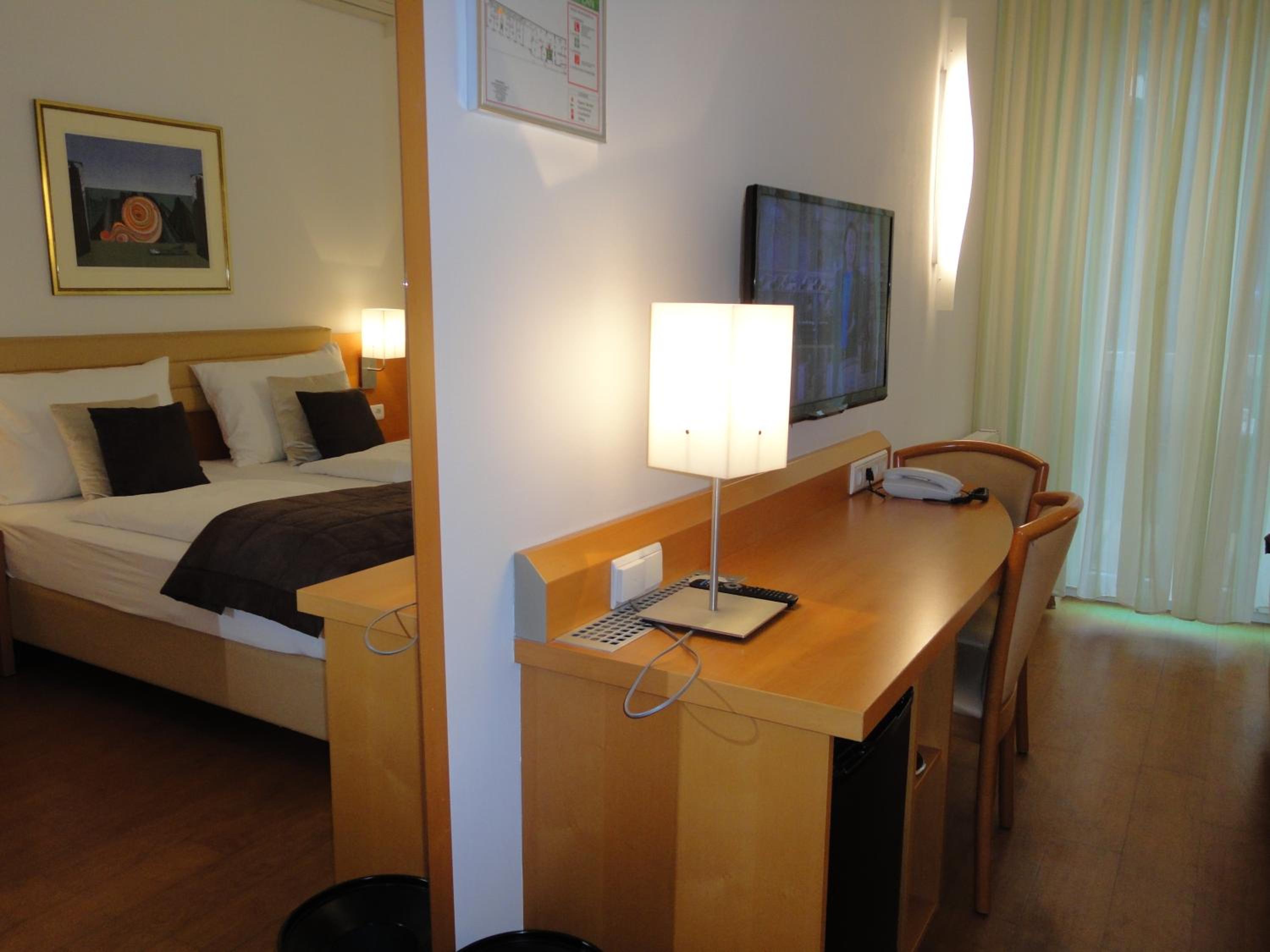 Double Room - Photo 23
