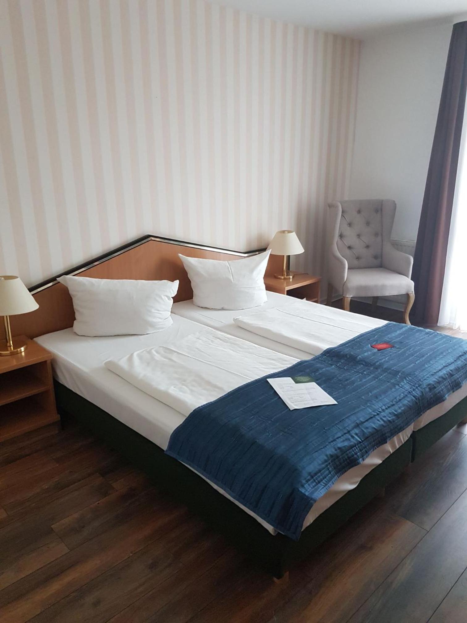 Double Room - Photo 16