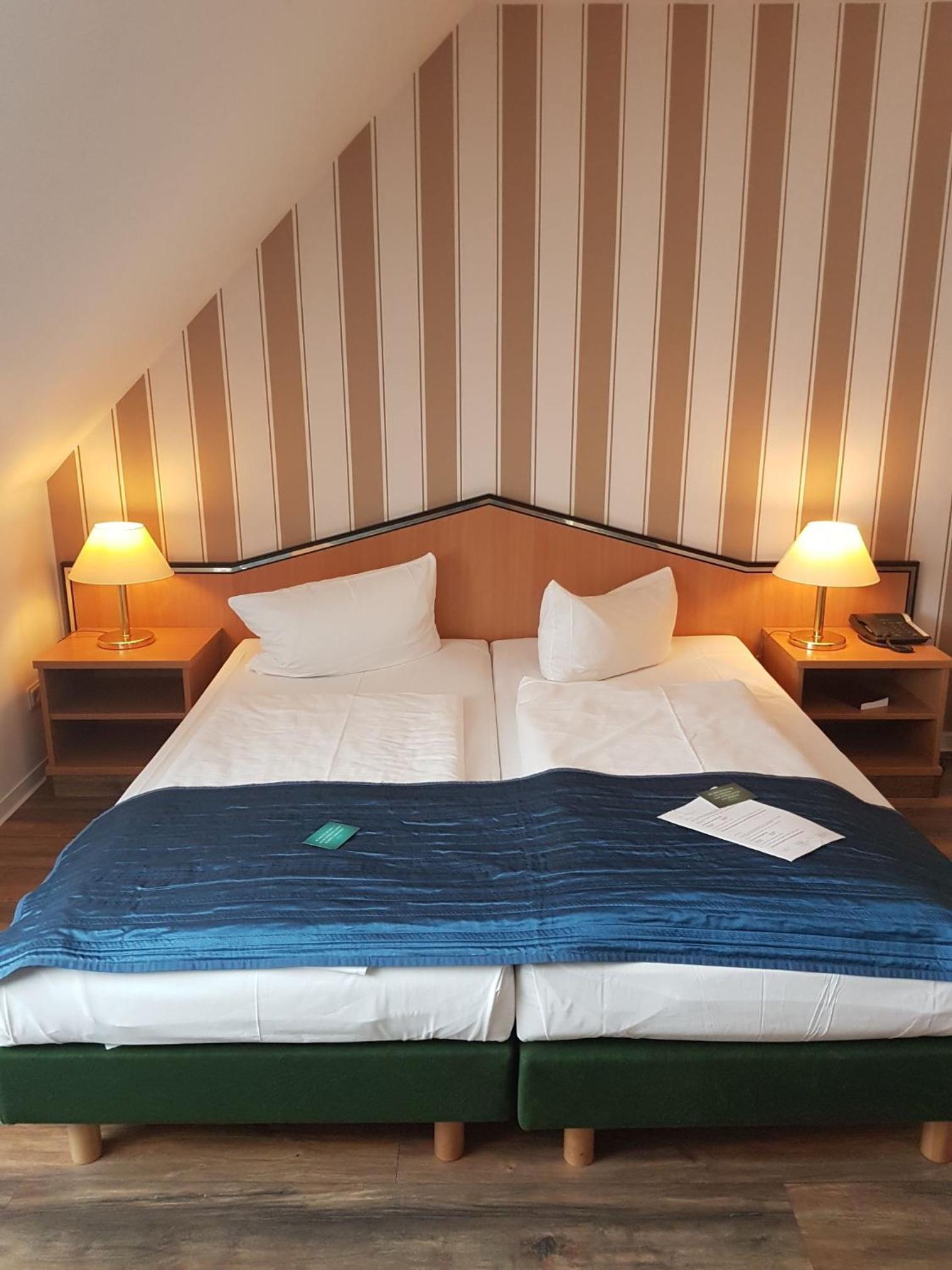 Double Room - Photo 7