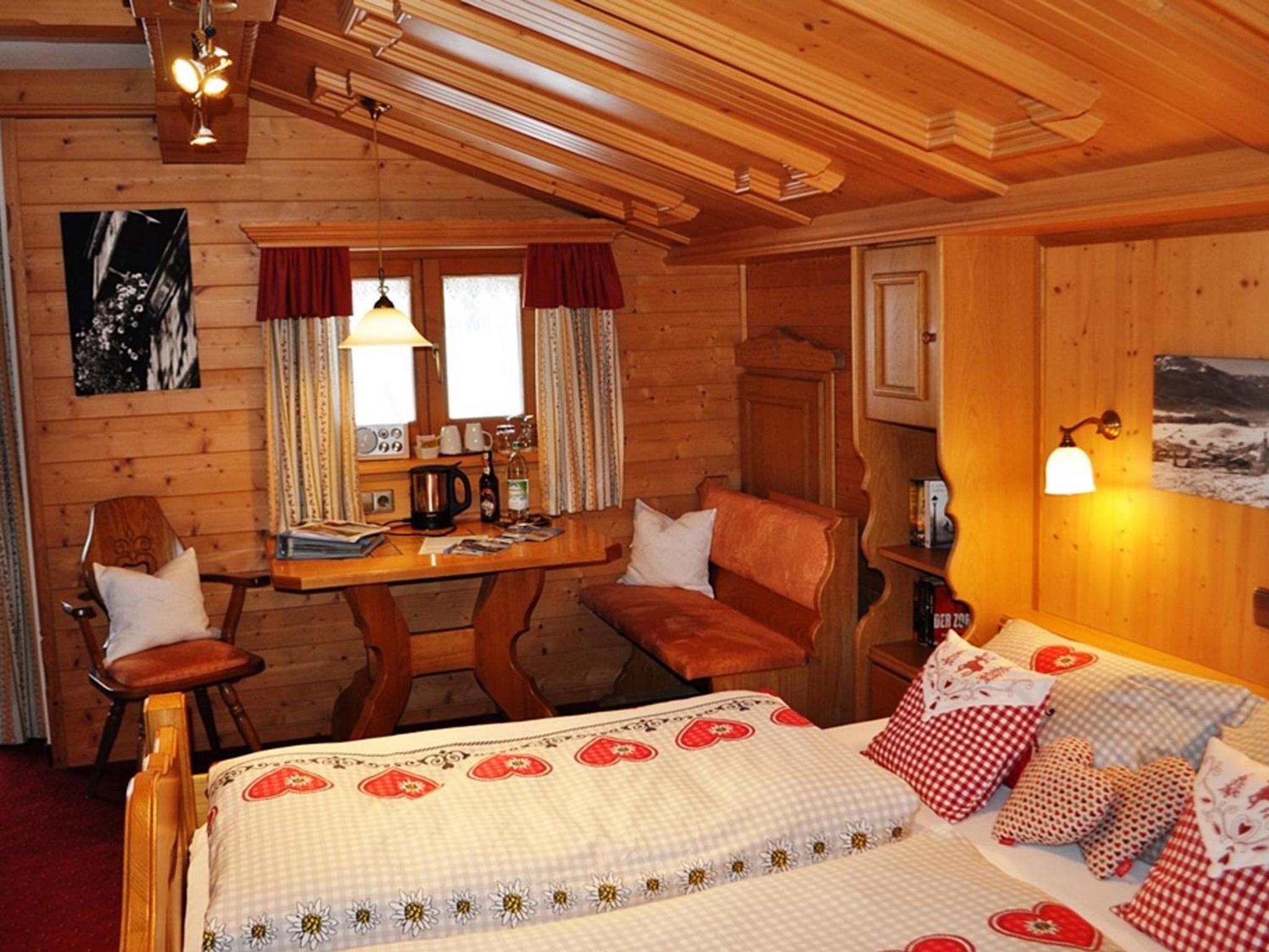 Double Room - Photo 6